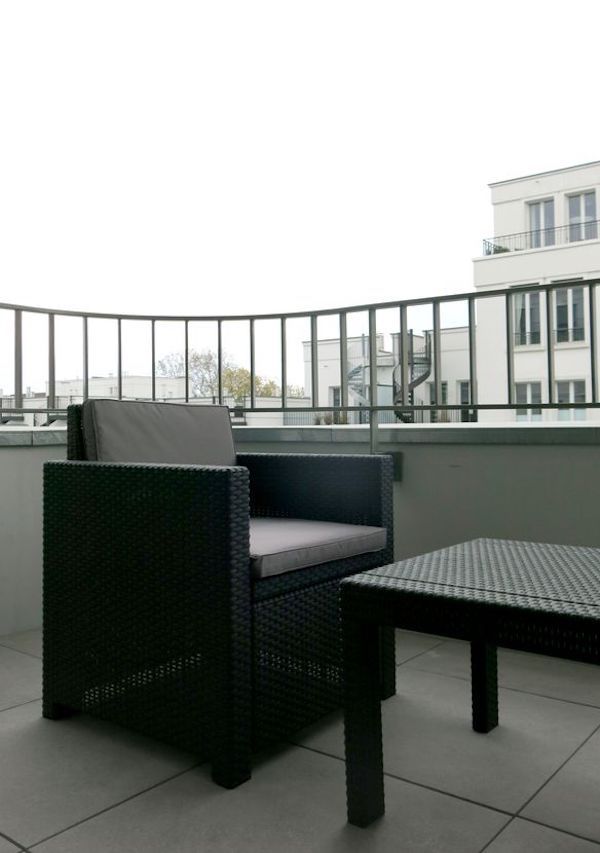 Luxury designer apartment with balcony in Prenzlauer Berg directly at the park