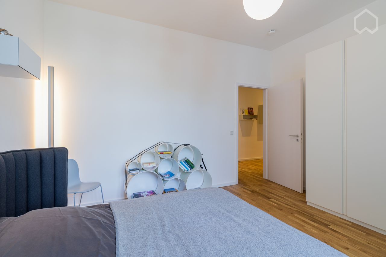 Modern, bright and quiet 2 room business apartment with balcony in a listed old building in green Pankow