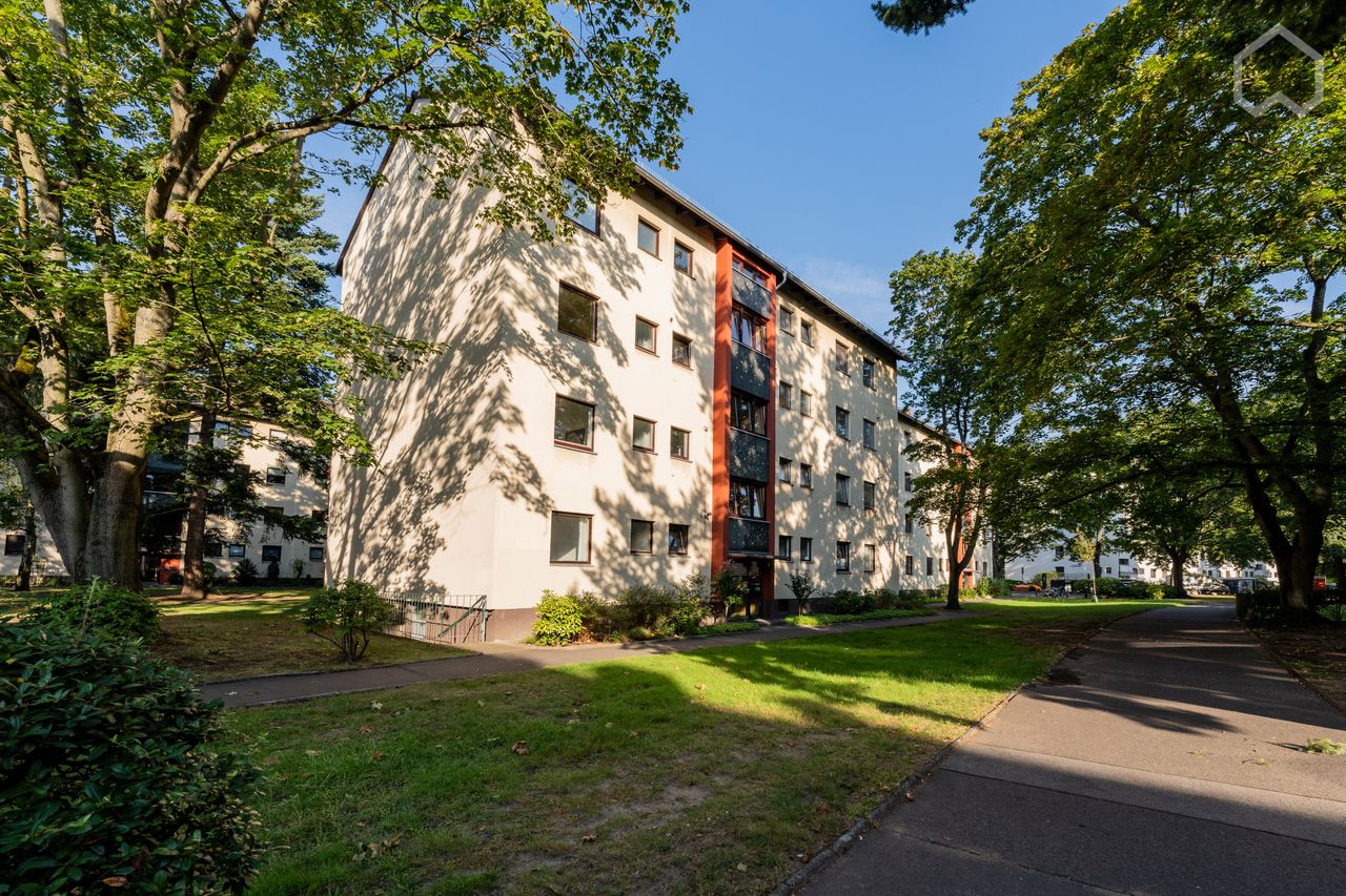 Cosy sunny flat in quiet location in Berlin-Reinickendorf with balcony