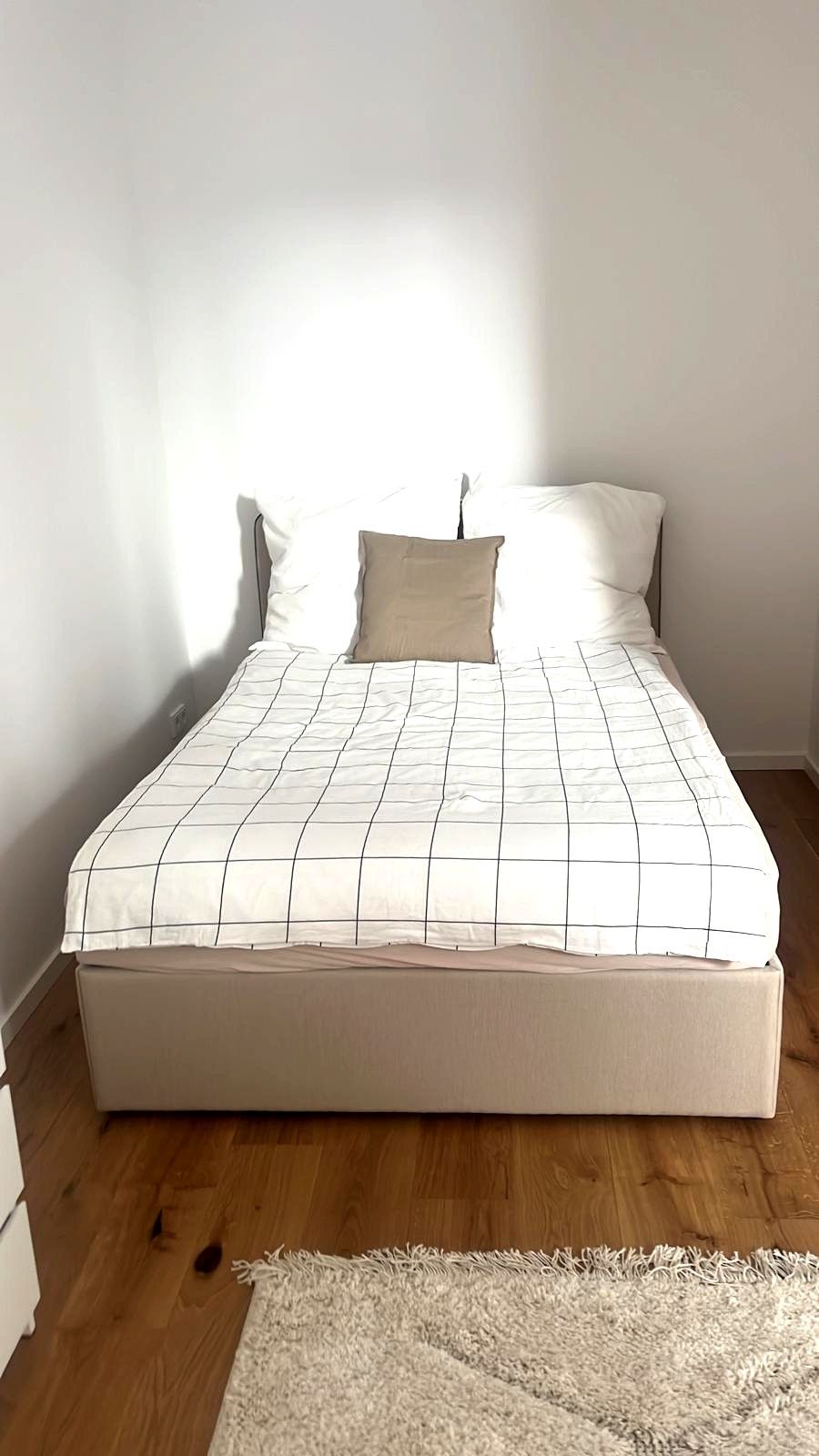High-end furnished studio (50 sqm) at Zionskirchplatz, Prenzlauer Berg | Best location