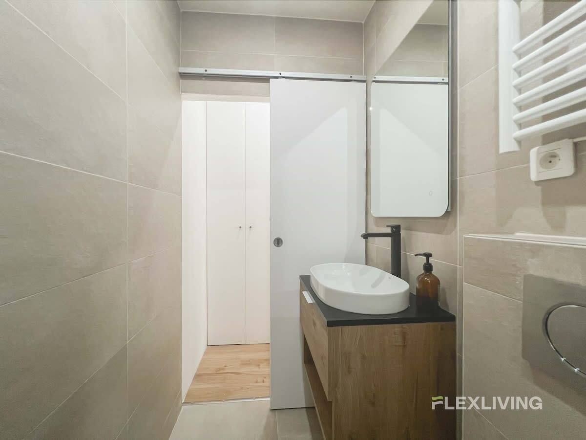 Charming 35 m2 one-bedroom apartment in a beautiful condominium