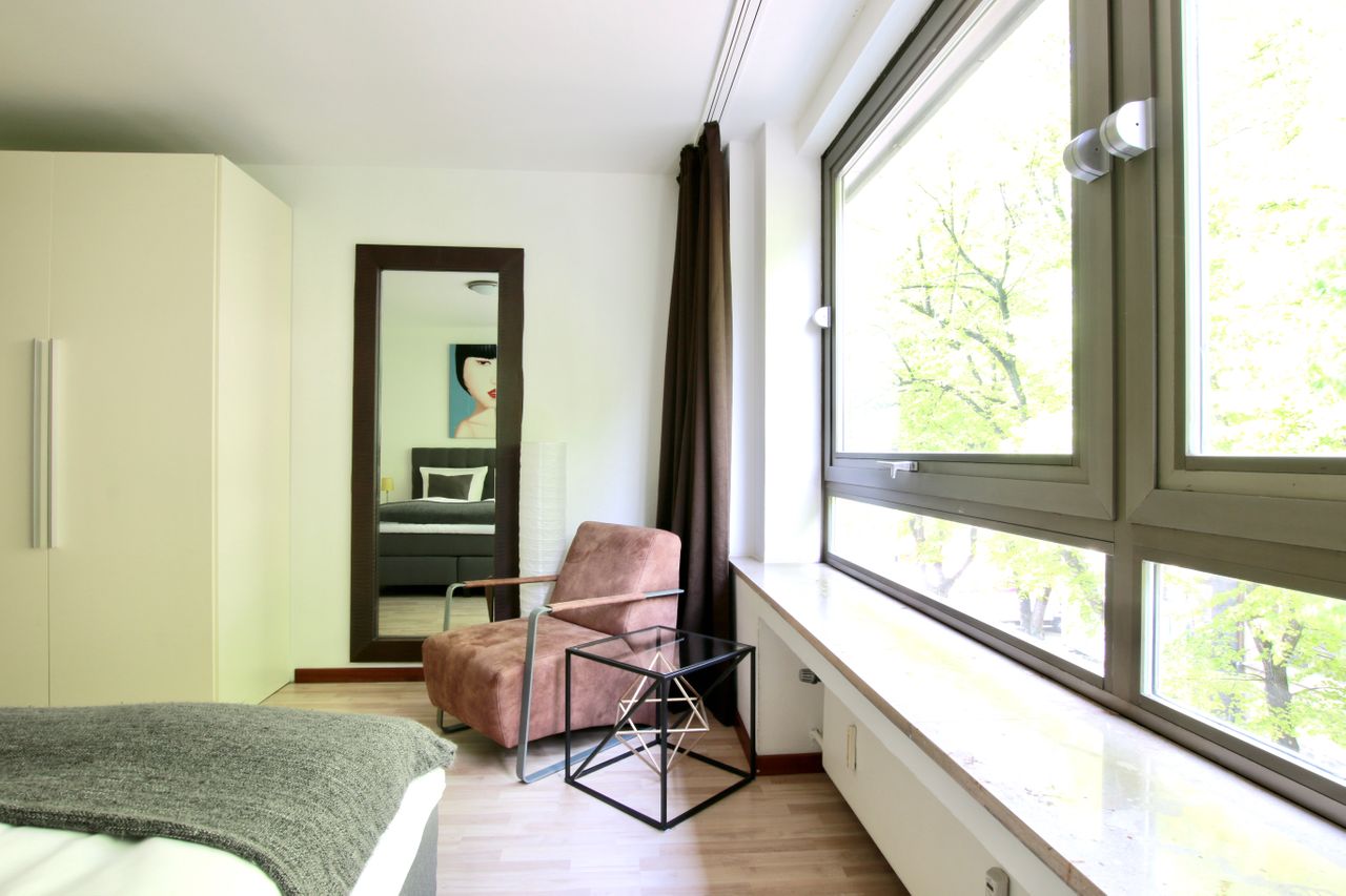 Bright and modernly refurbished apartment near Chlodwigplatz