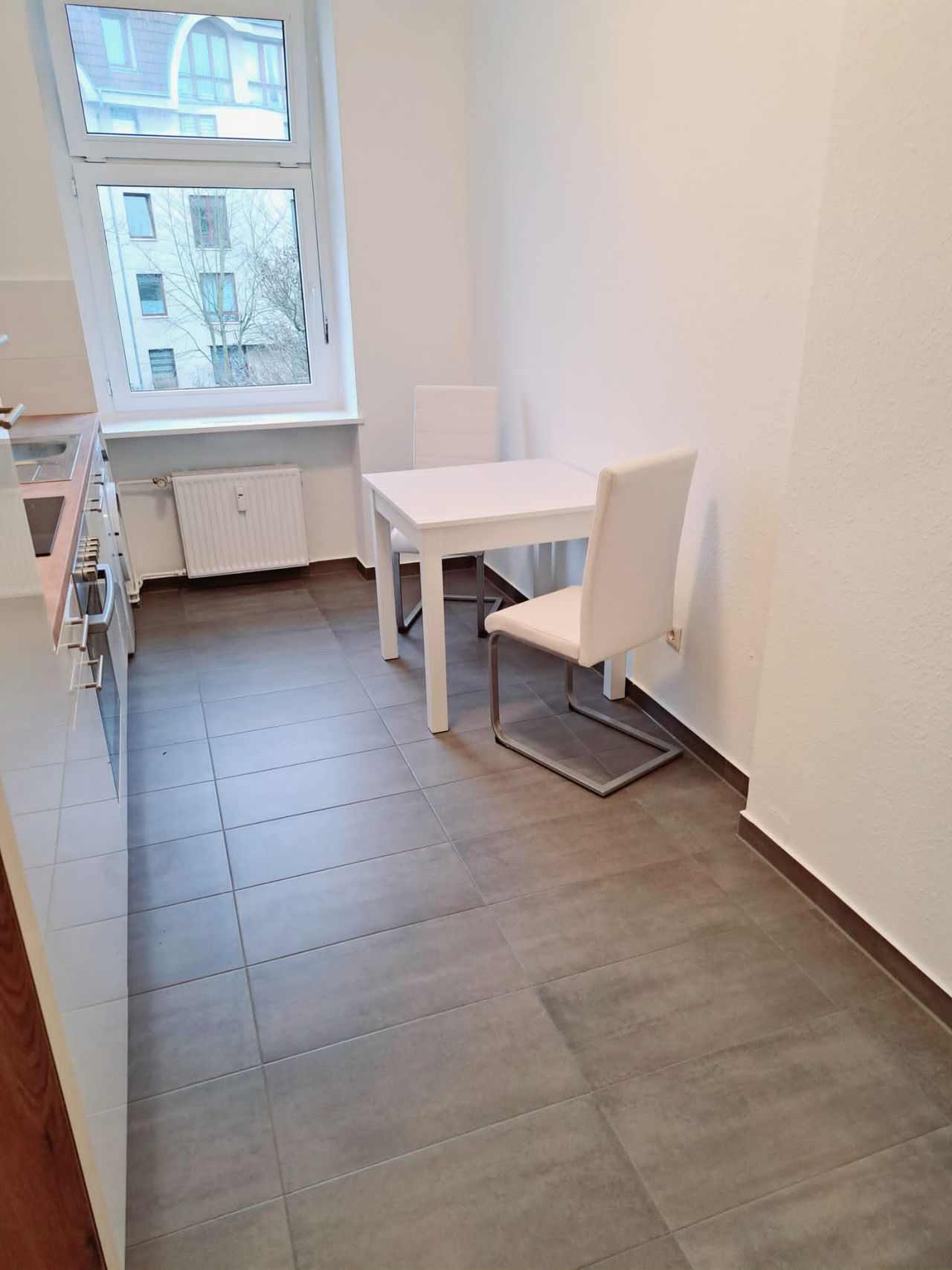 Completely newly furnished and renovated with balcony and elevator