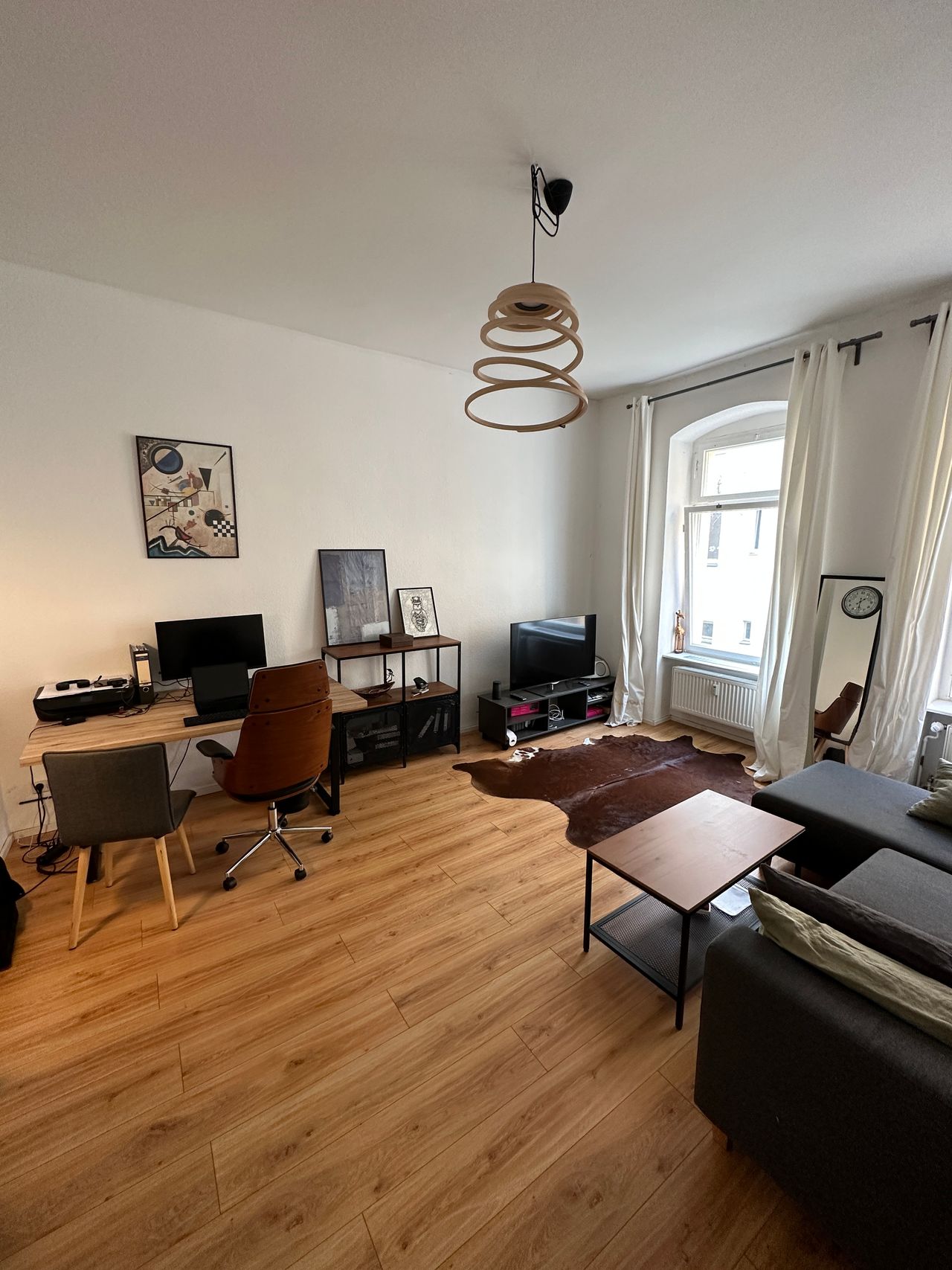 Bright & lovely apartment in Friedrichshain