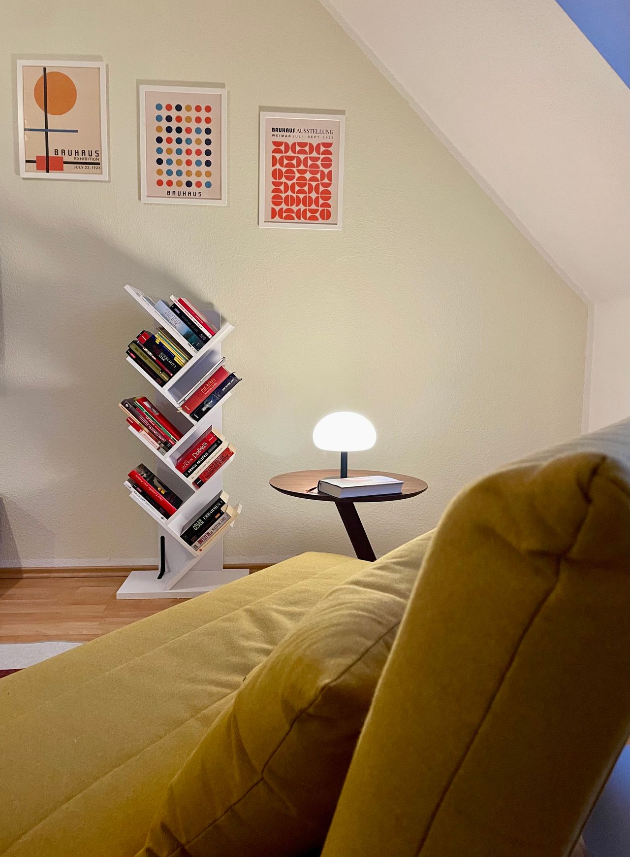 ☆ Exclusive Design Bauhaus Apartment with Library ☆
