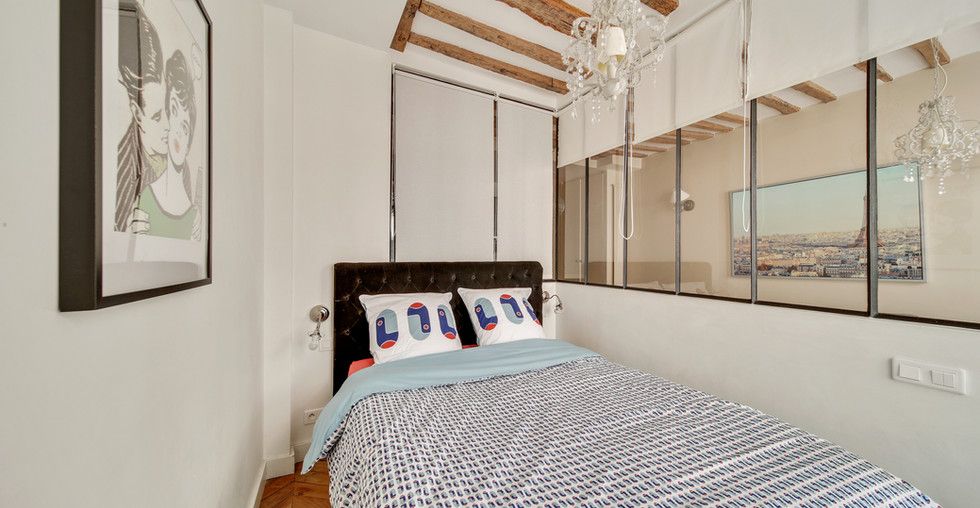 Enchanting Parisian Retreat: A Cosy flat in the Heart of Saint Germain des Pres