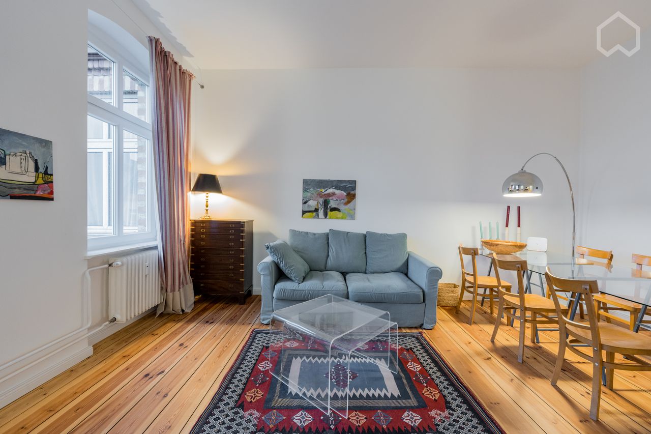 Fantastic, spacious apartment in top location (close to Savignyplatz, Charlottenburg)