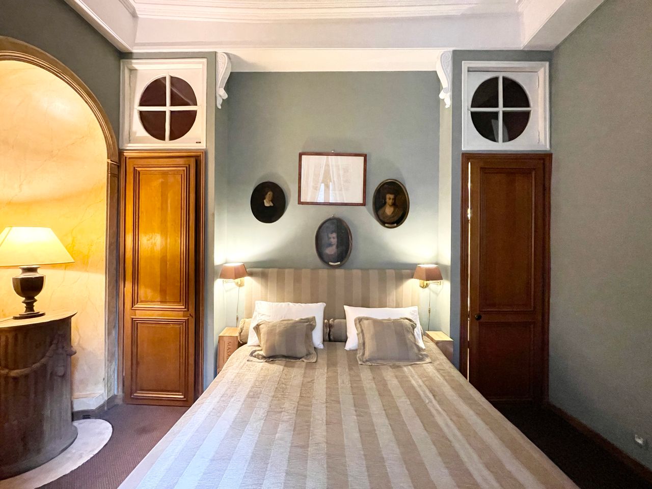 Prestigious Apartment in a Historic Building on the Famous Île Saint-Louis