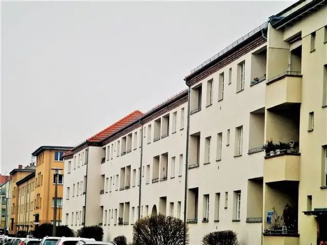 40sqm 2 room fully furnished near s Bahn Adlershof and WISTA Adlershof