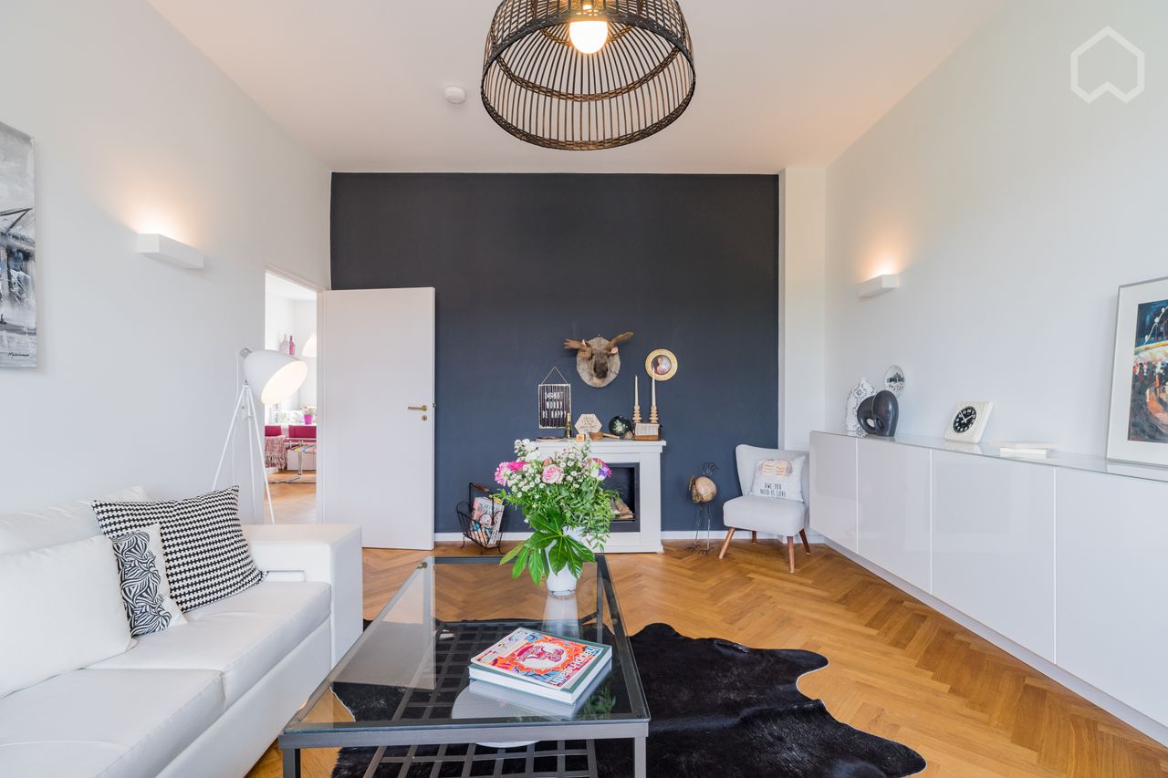 First-time occupancy - High-quality refurbished apartment in Berlin-Steglitz