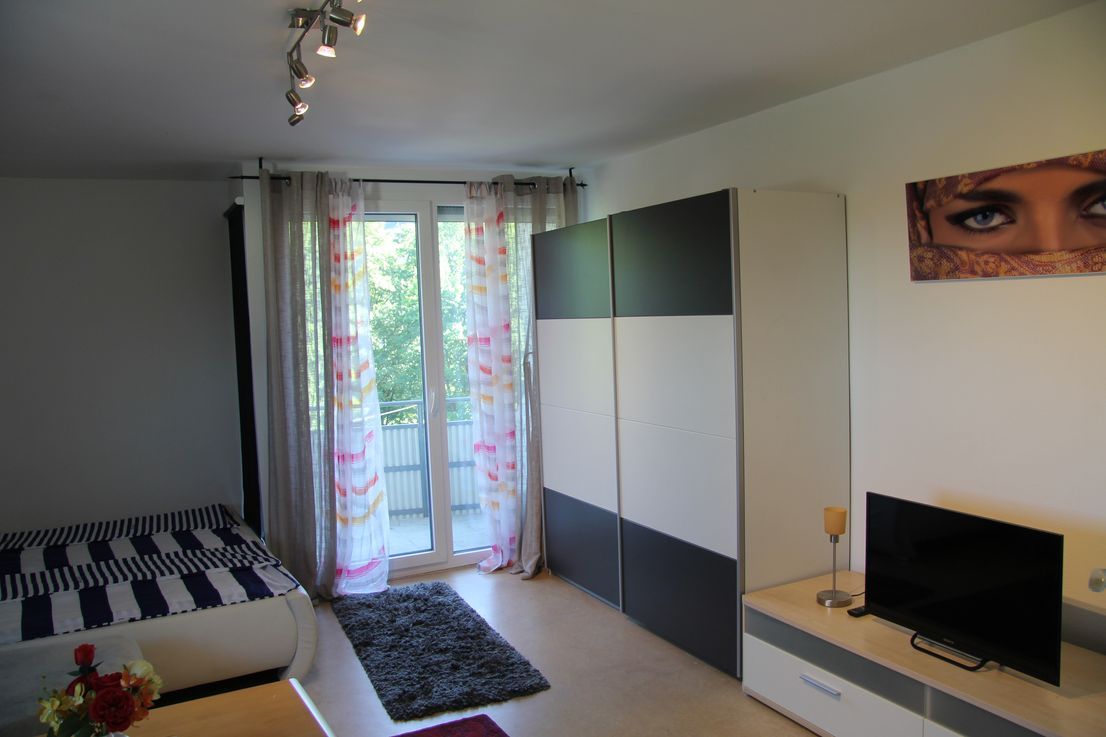 Stylish, modernized 1-room apartment with balcony in Stuttgart East