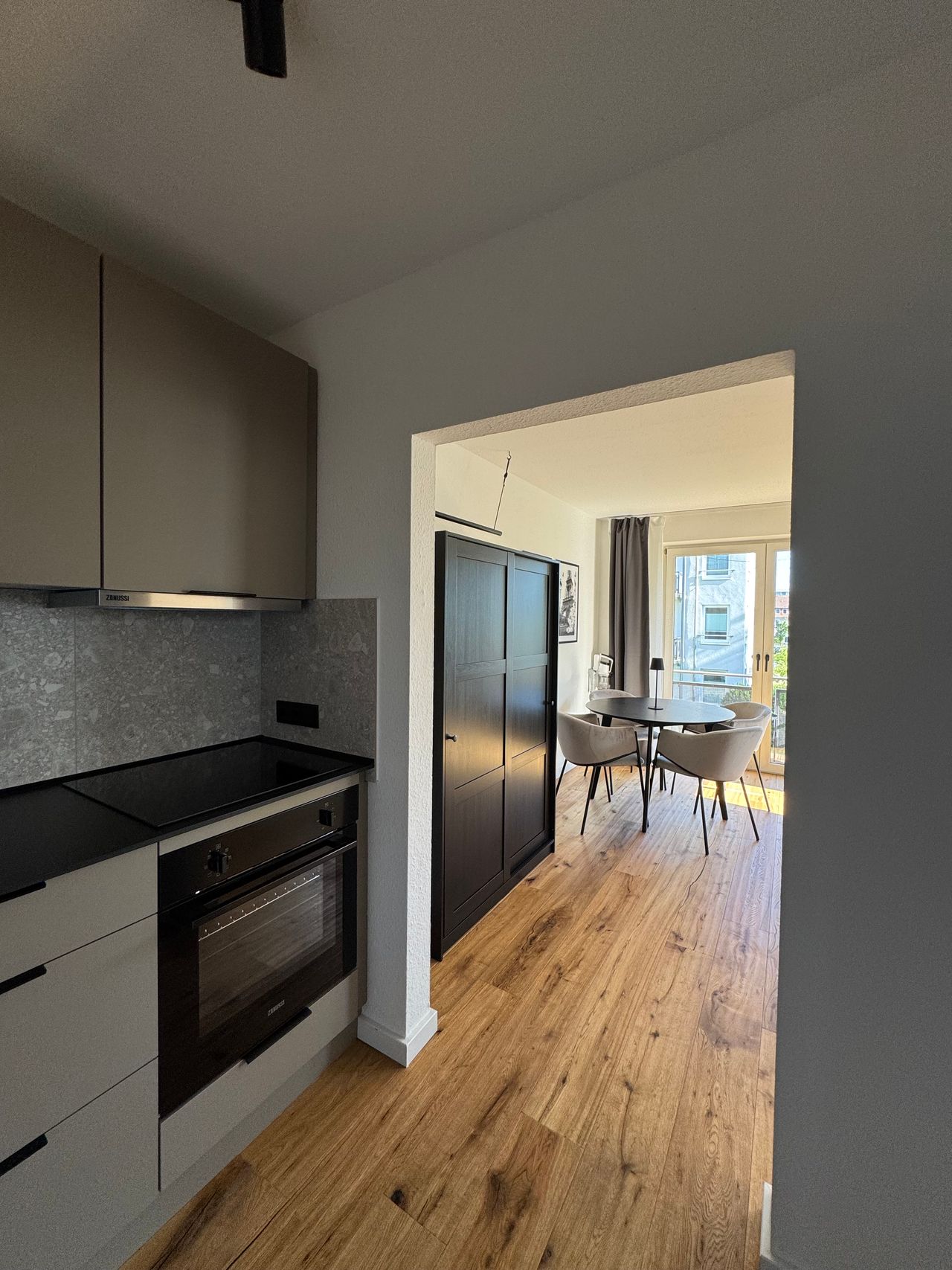 Fully Furnished 1-Room Apartment in Prime Location – All-Inclusive –