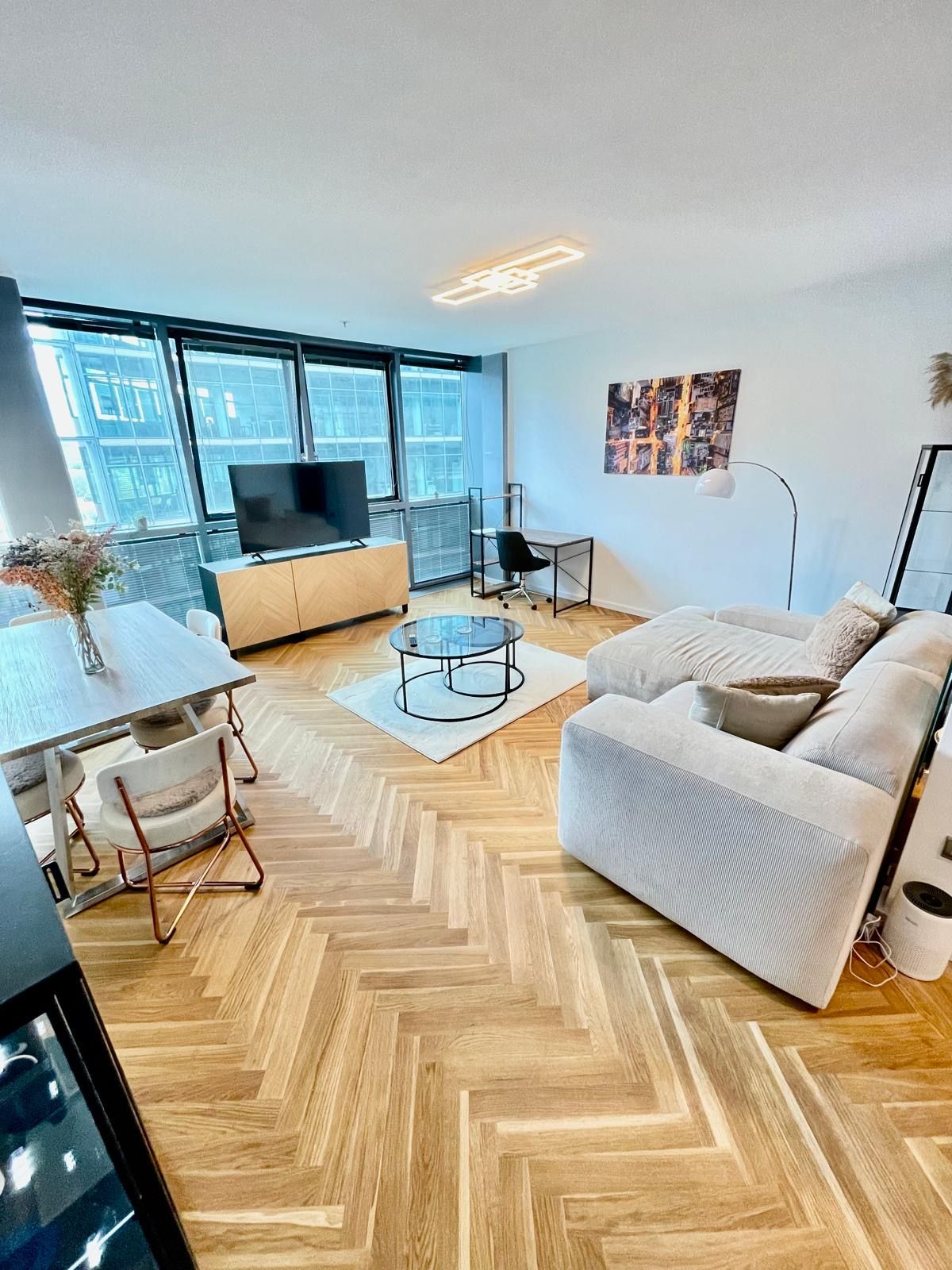 Modern & Furnished 2-Room Apartment in Berlin at Potsdamer Platz
