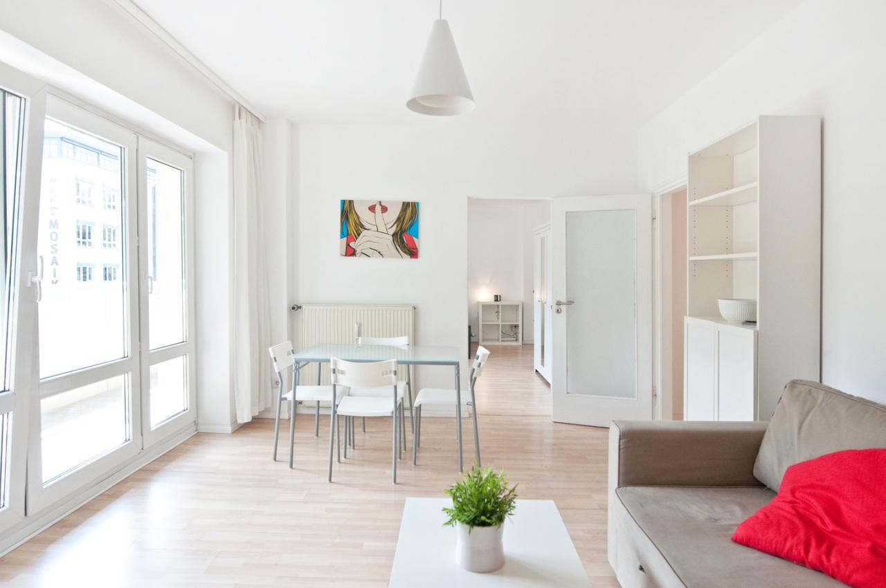 2 bedrooms: Fantastic and charming home with 26ft balcony in Berlin Mitte near Alexanderplatz