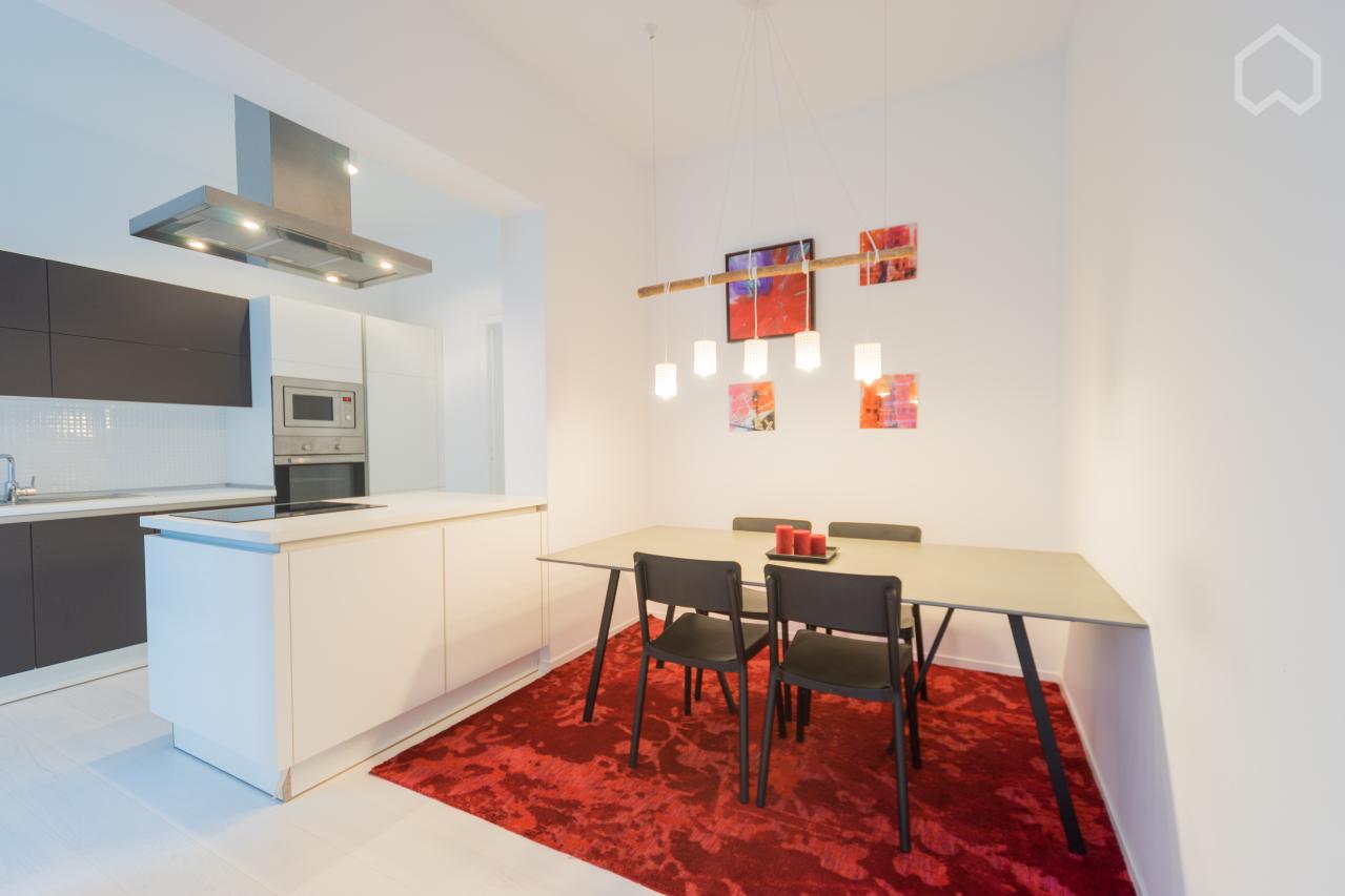 NEW High Standard 4 Room Apartment + Balcony in Berlin Best Location!
