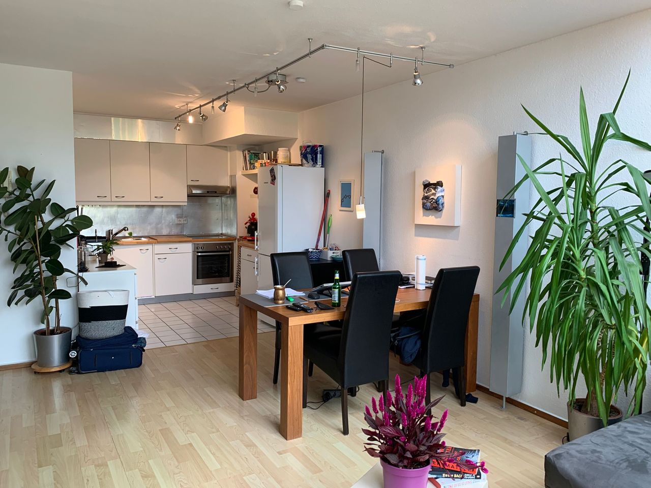 Fantastic fully furnished & fully equipped maisonette apartment directly in the city center with balcony