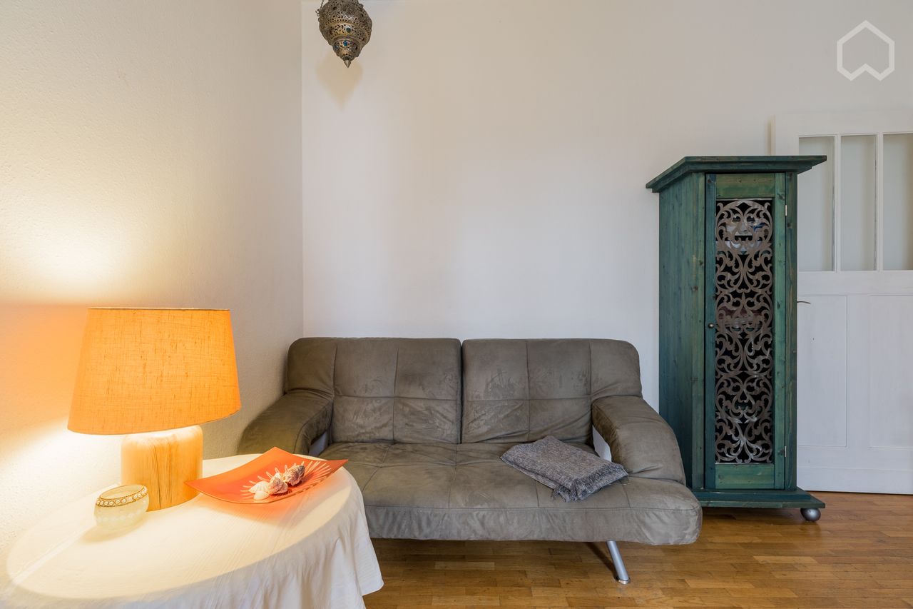 Great apartment with small terrace in perfect location in Prenzlauer Berg