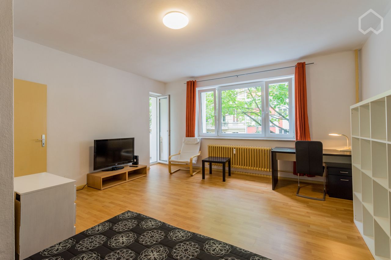 Cozy Apartment with Balcony - centrally located in Tiergarten