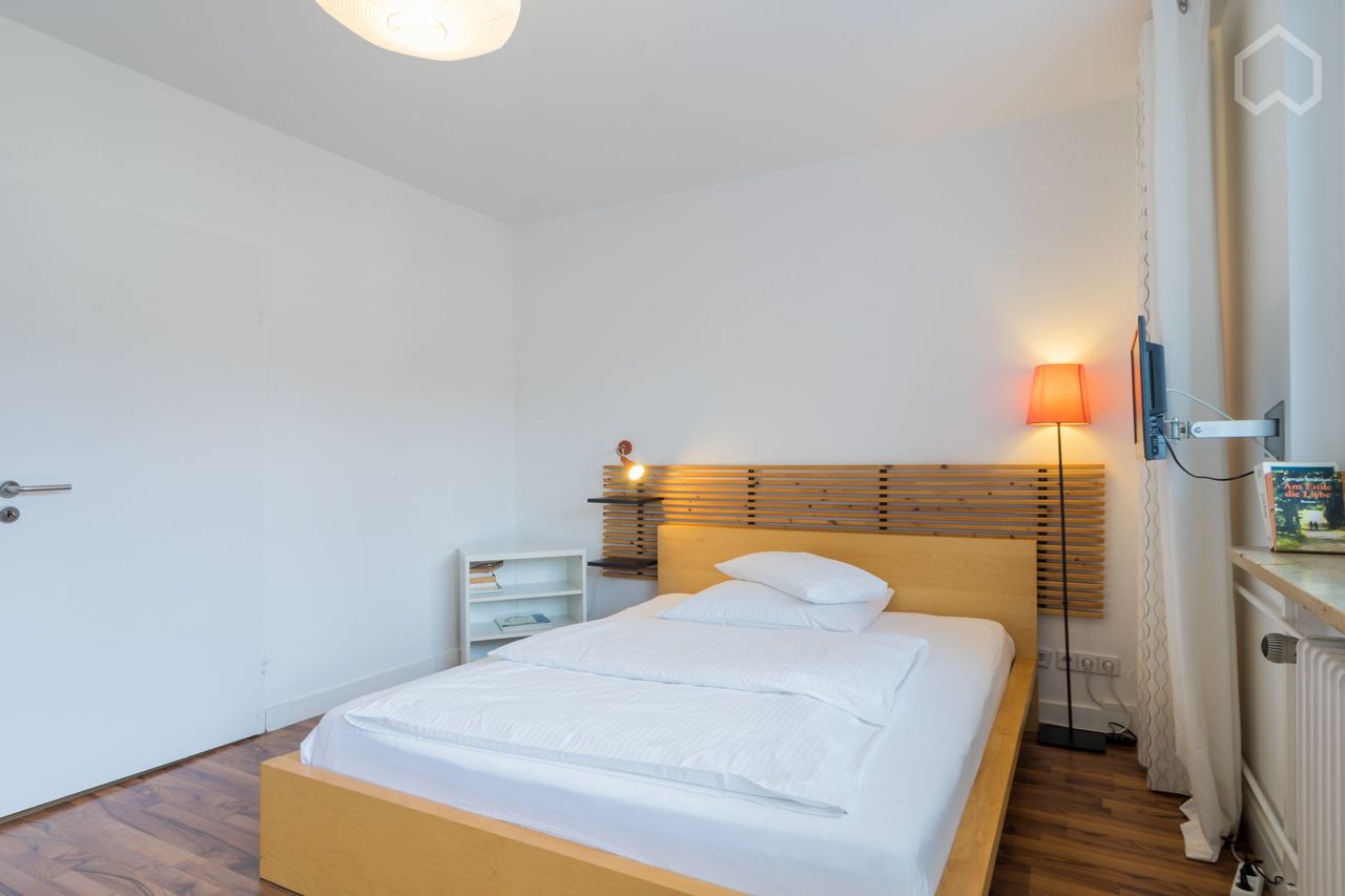 Modern & wonderful suite in Schöneberg