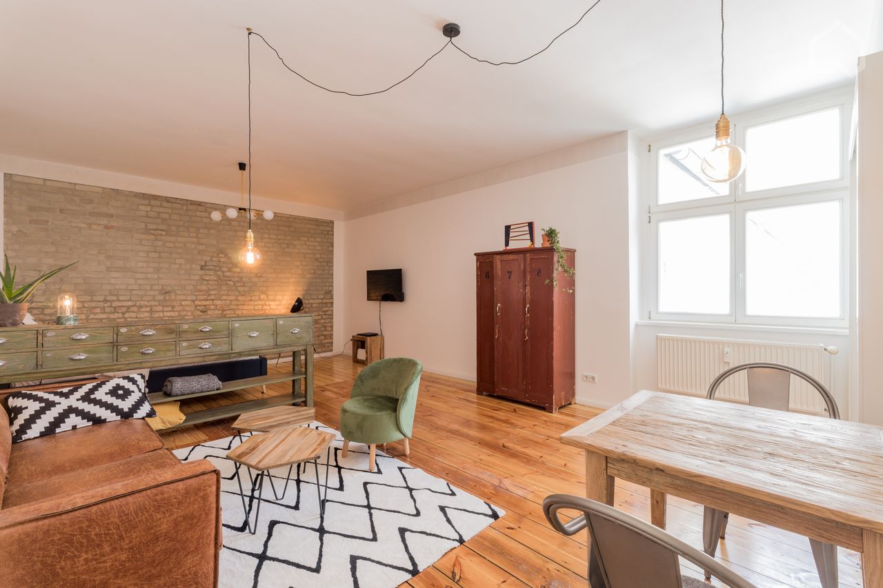 Bestseller! Tastefully furnished 1-room apartment in Friedrichshain - centrally located, great transport links