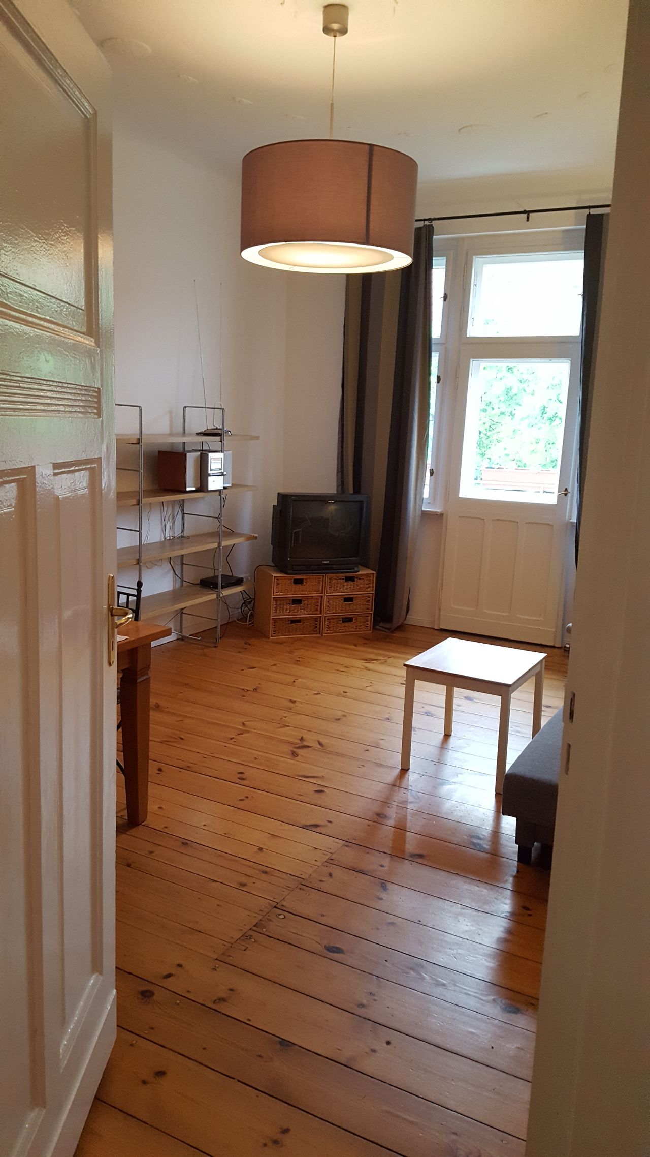 Family-friendly flat with elevator and balcony in prime Friedrichshain