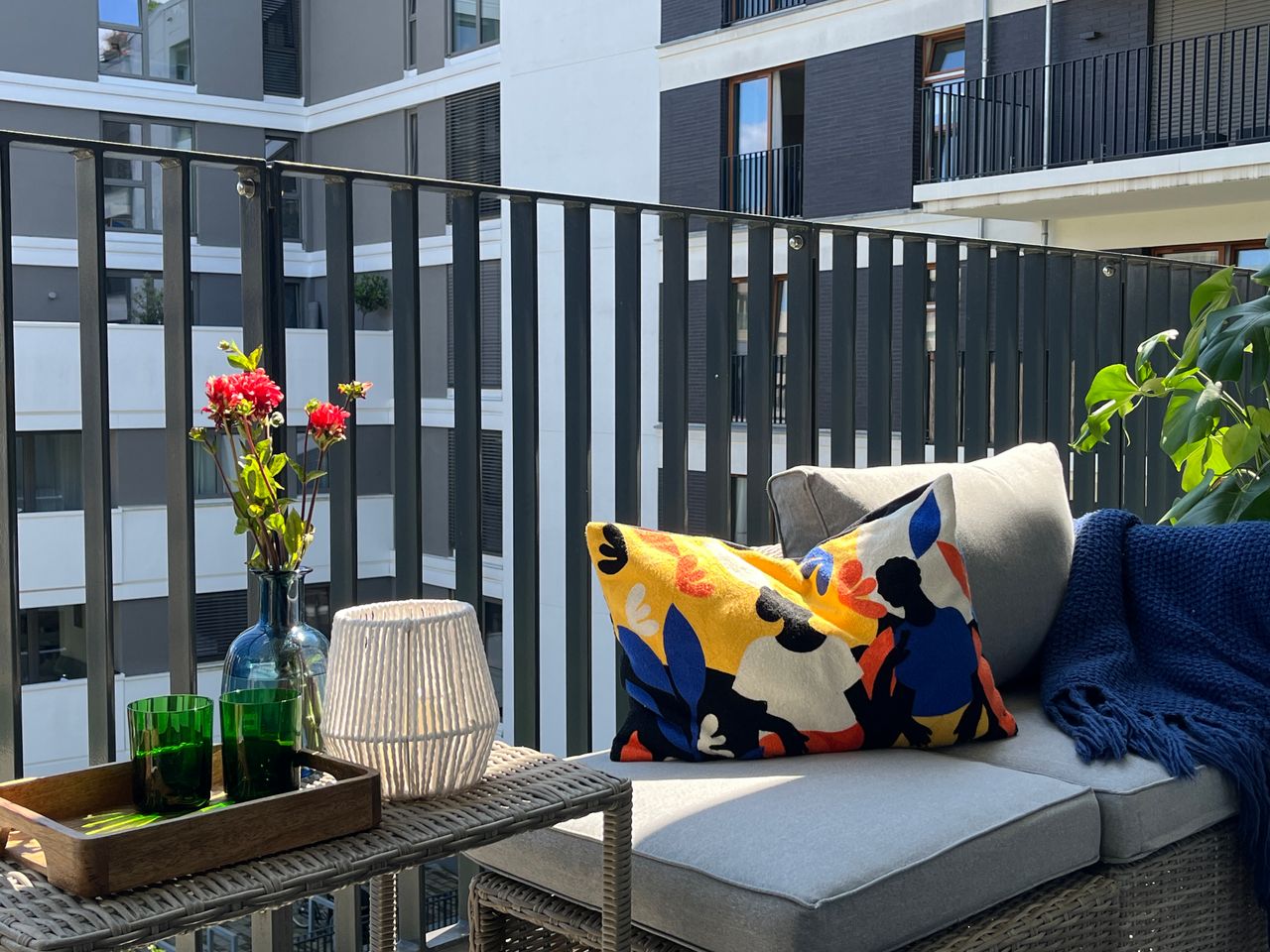 Stylish Urban Escape: 2BR in central Berlin