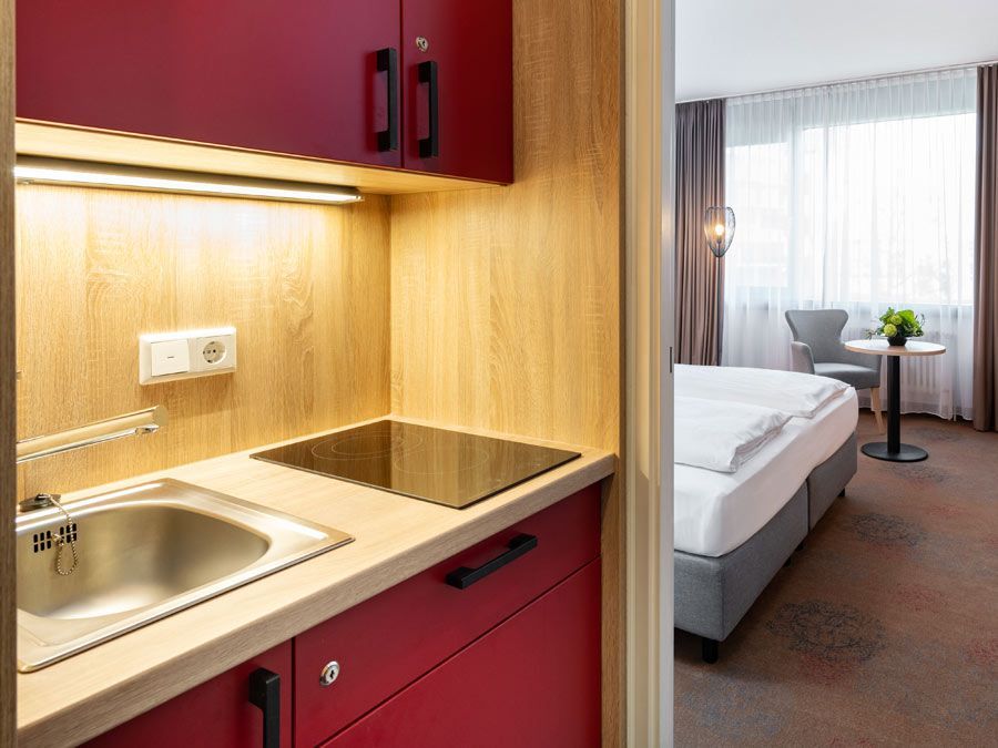 Modern Deluxe Double Room with Kitchenette – Your Home Away from Home