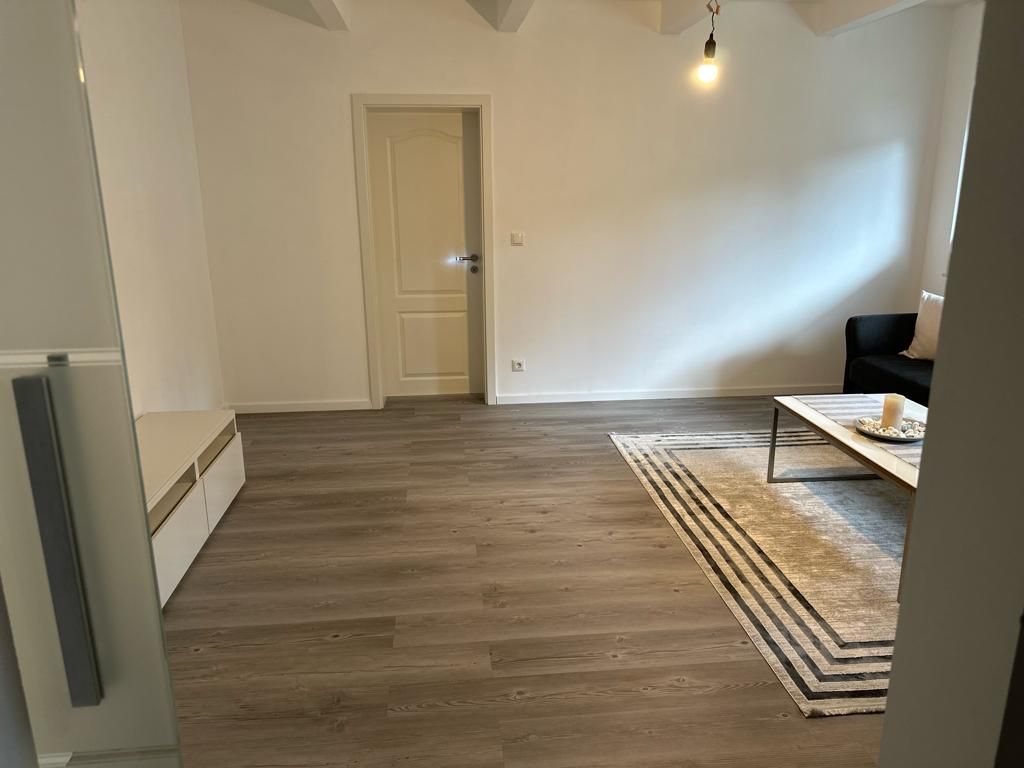 First occupancy after renovation: Furnished basement apartment in a quiet location in Düsseldorf!