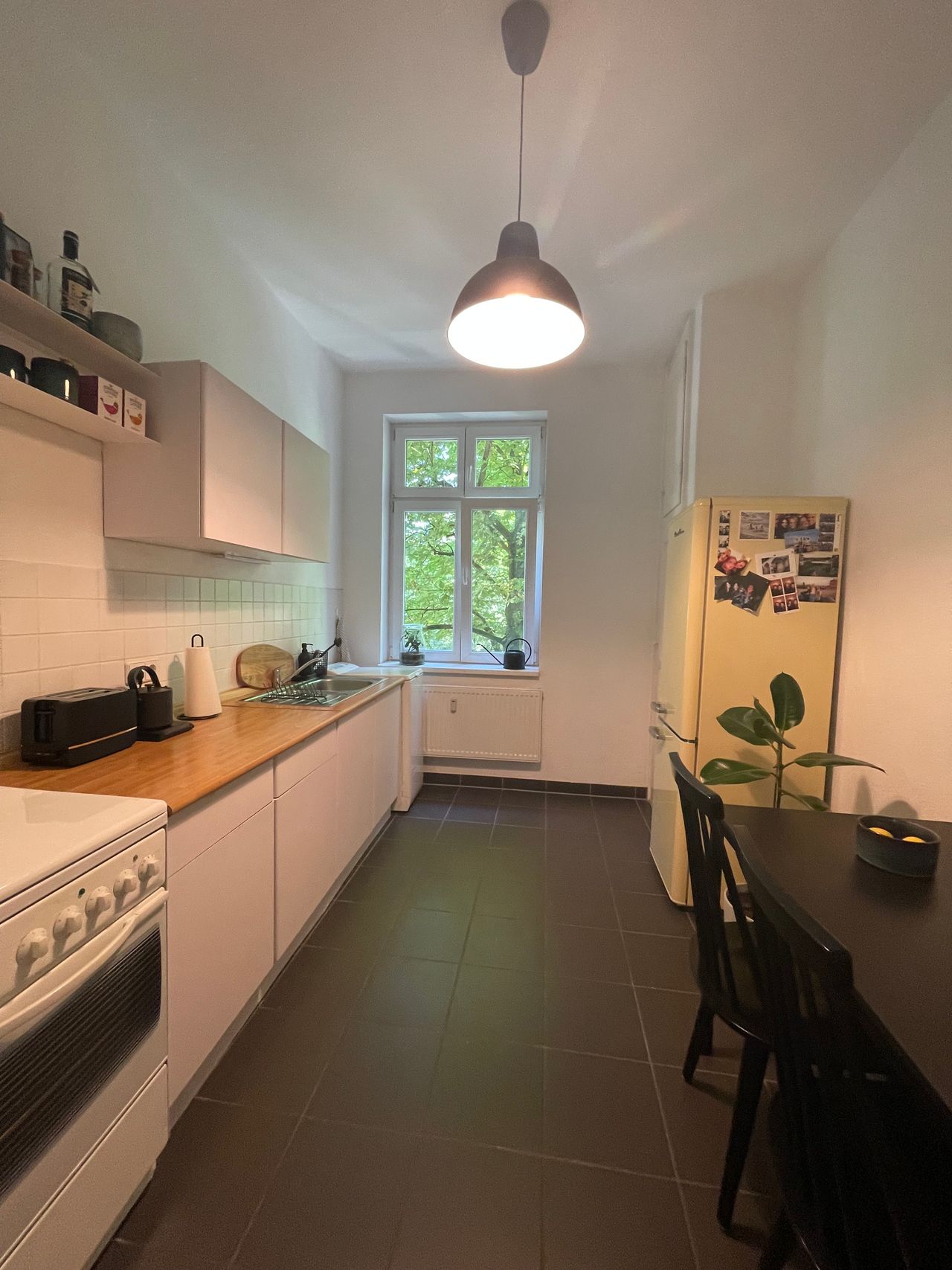 Spacious 2-room flat in Friedrichshain
