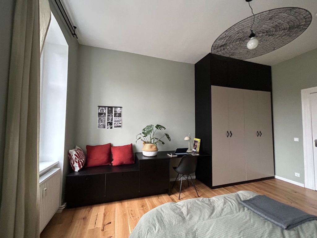 2 bed flat close to Alexander Platz - fully refurbished and furnished