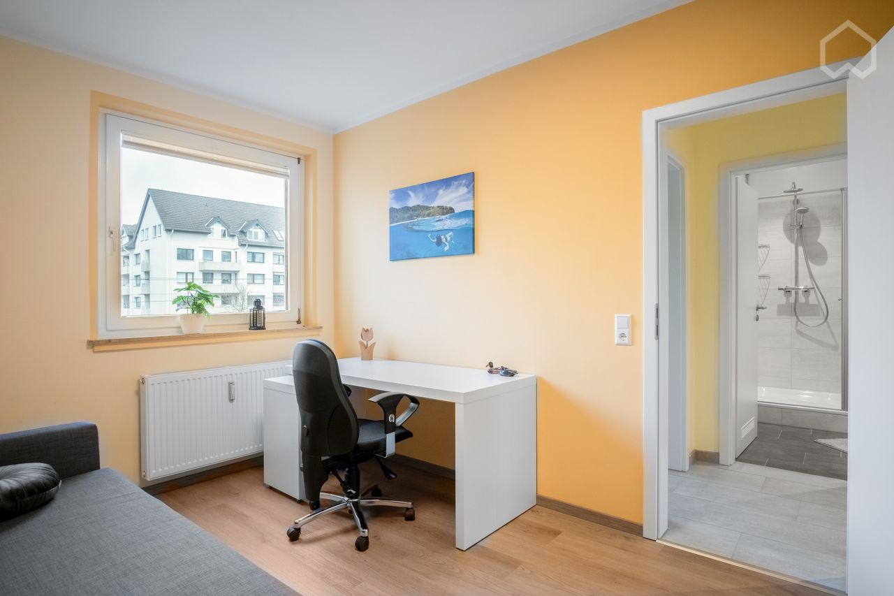 Moder 3- room apartment with a balcony