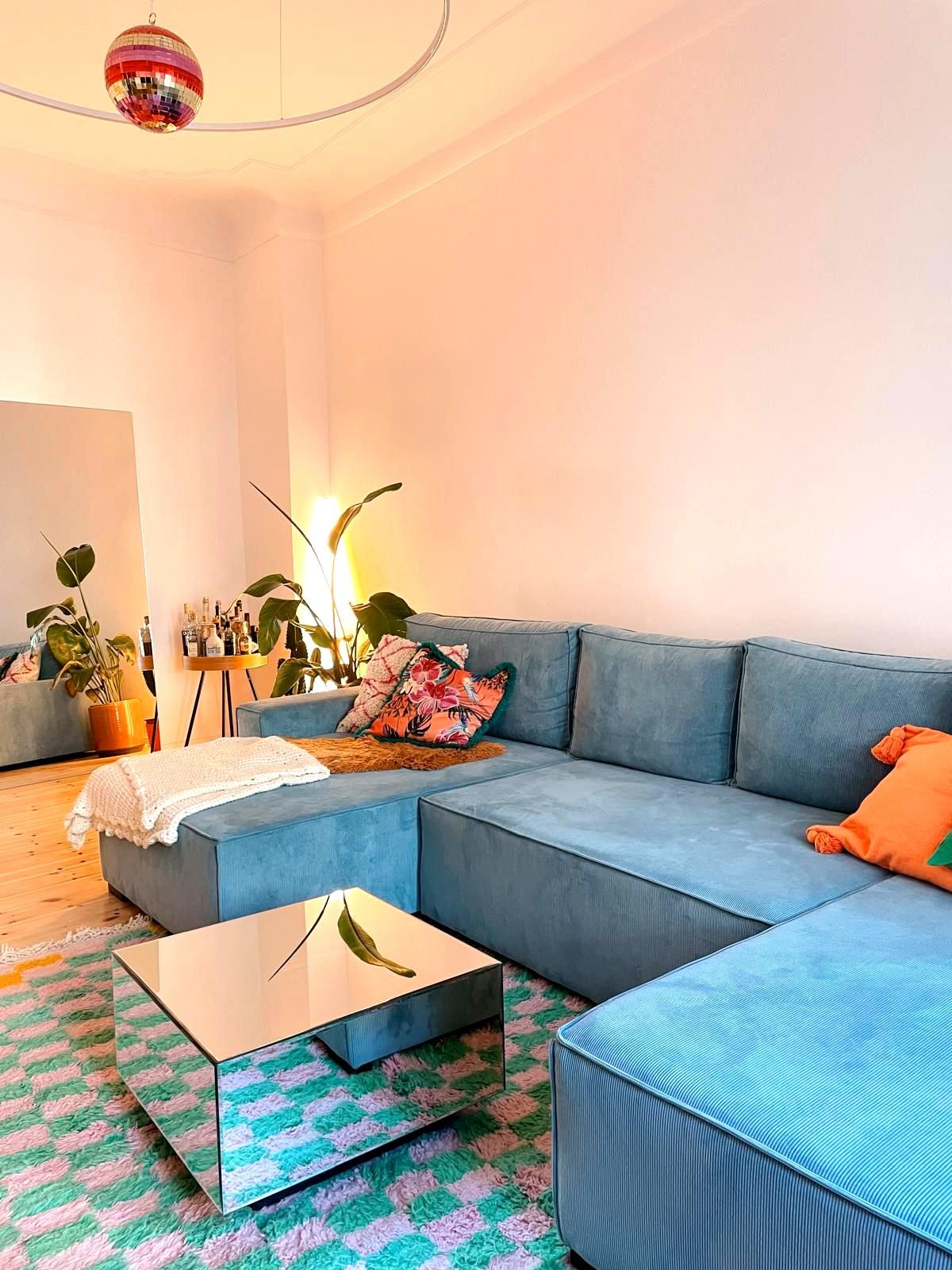 Exceptionally Beautiful and Spacious Fully Renovated Altbau Apartment in the Heart of Boxhagener Kiez with Underground Parking Space