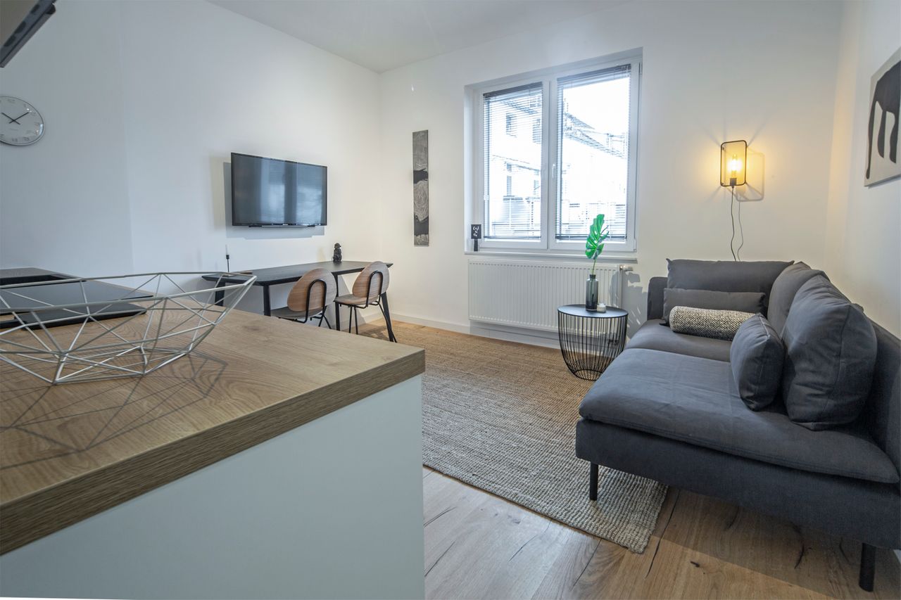 *****Möblierte Designer-Wohnung am Volksgarten*****