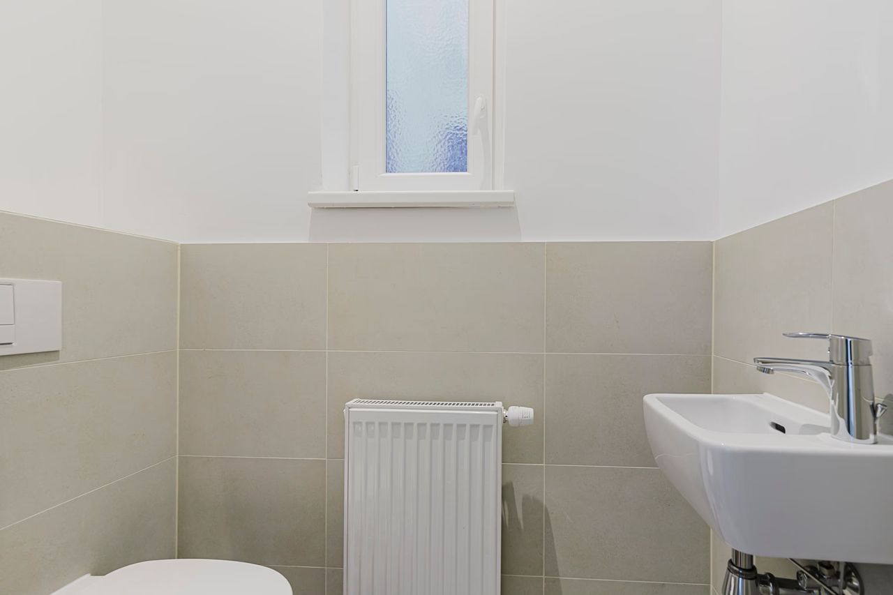 1 BR | Landstraße, w/d, full kitchen
