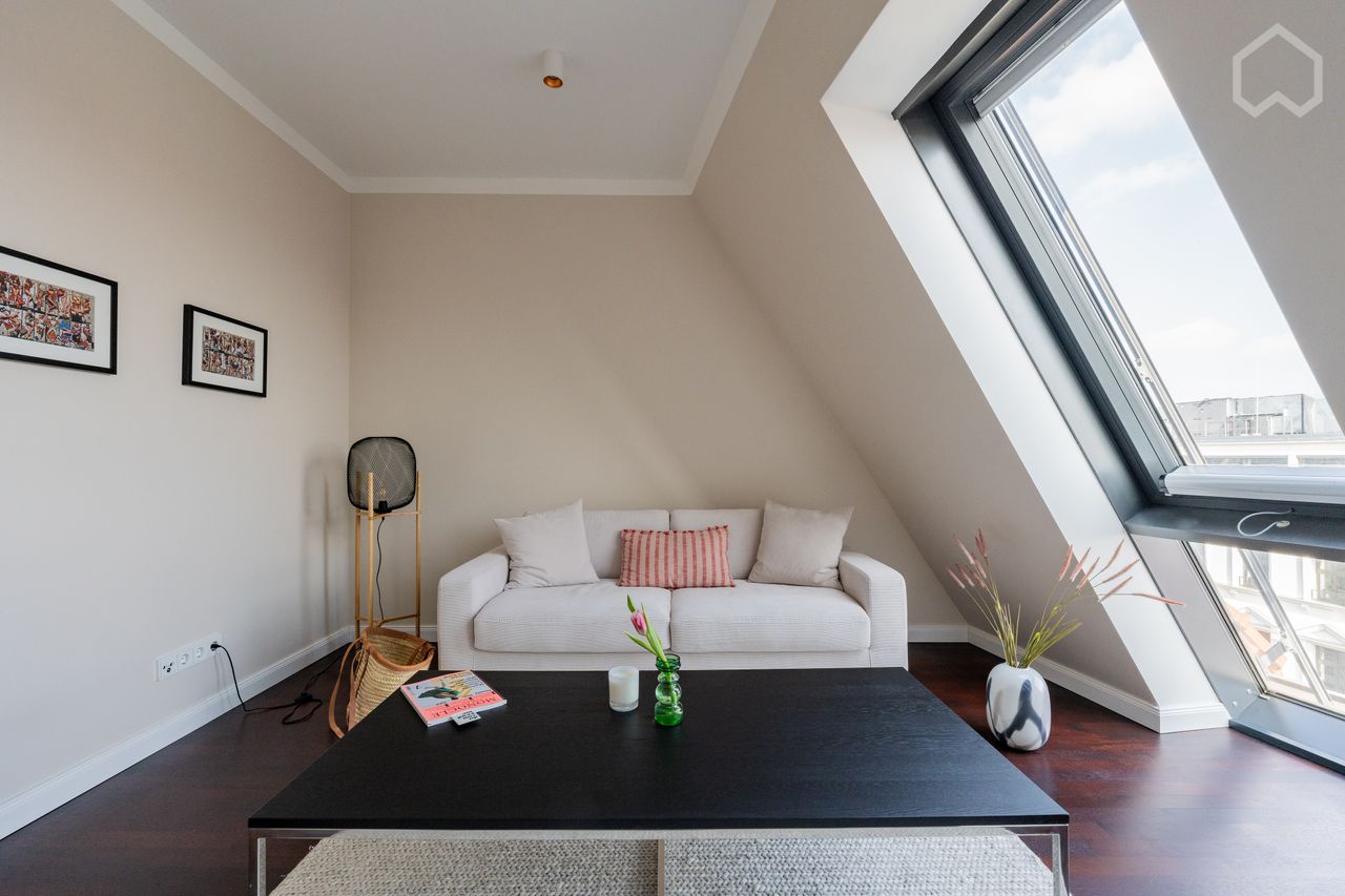 Luxury penthouse flat with balcony & communal roof terrace in Berlin-Mitte
