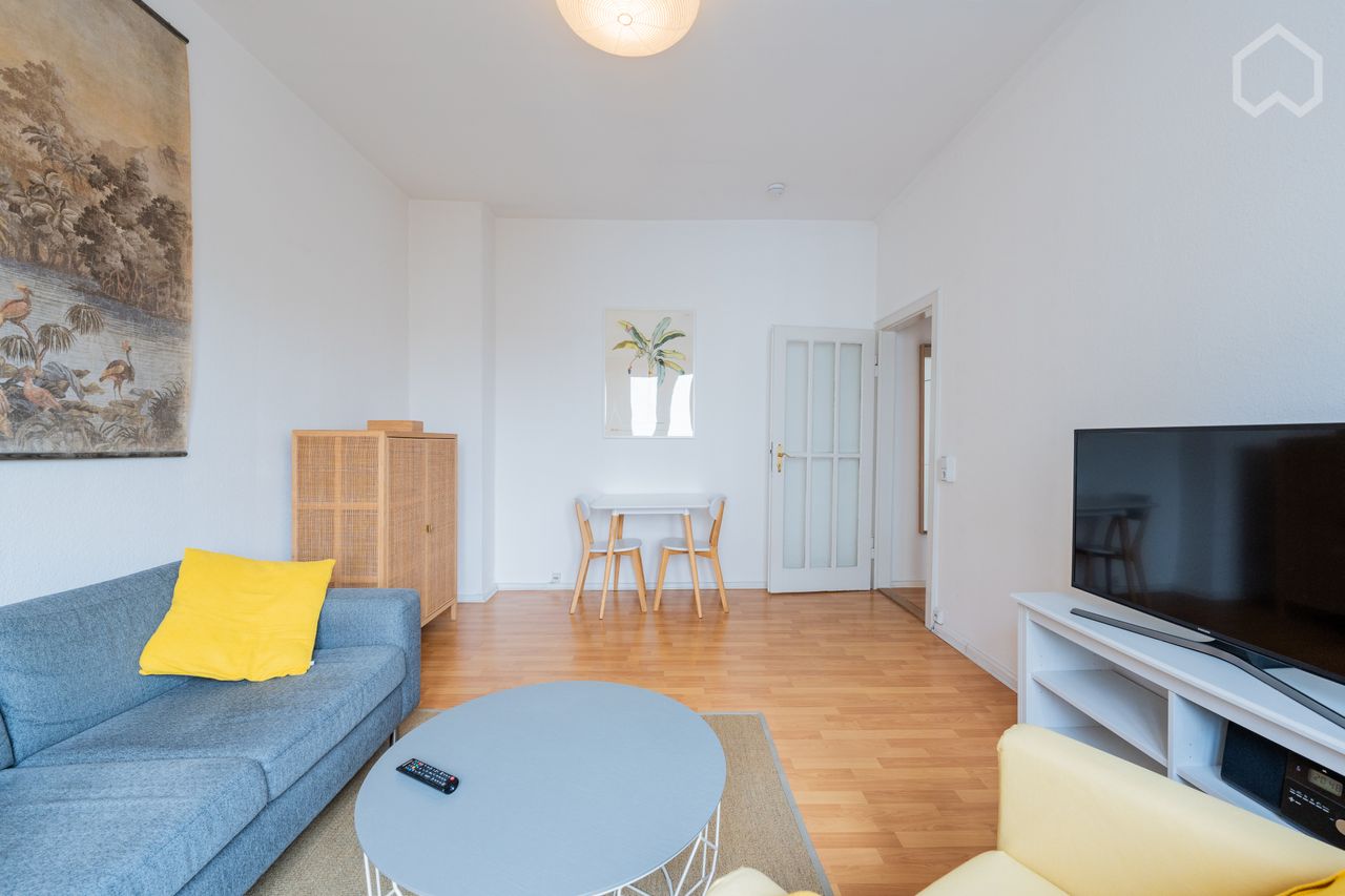 Bright 1 bedroom 1 living room flat - Top Location in Mitte - Modern Furniture