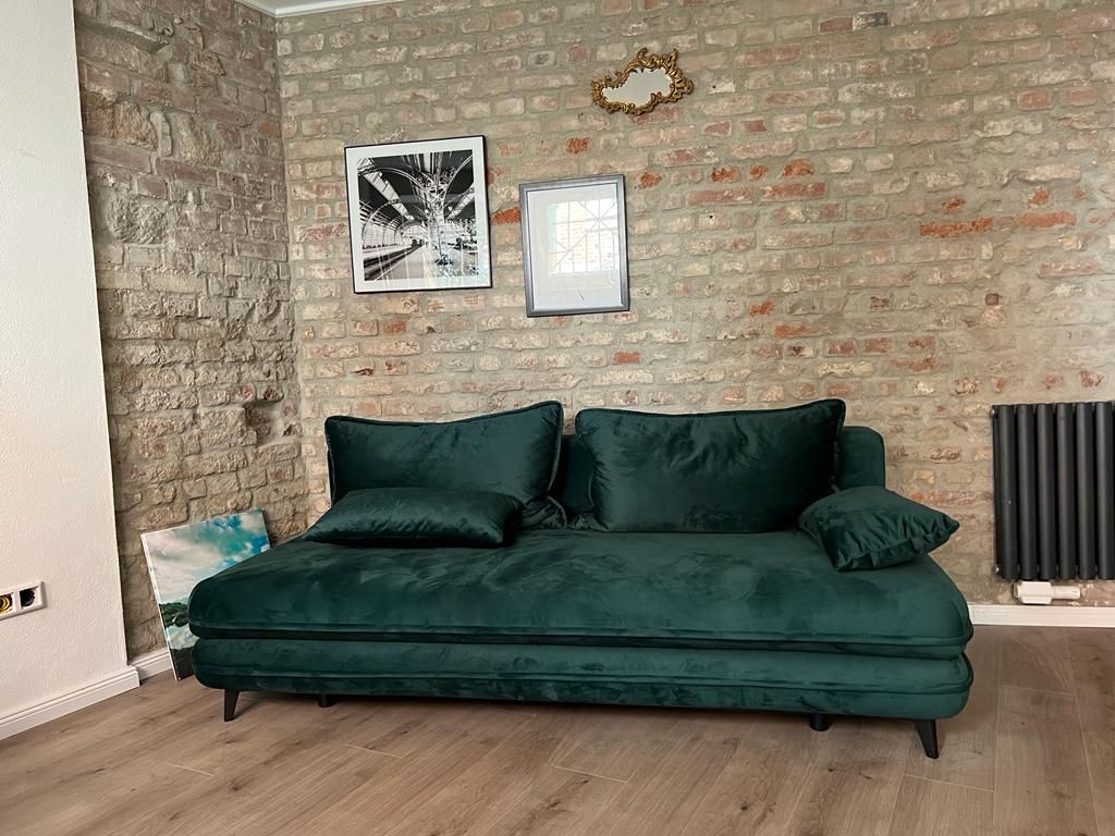 Modern furnished Apartment in beautiful old Brickbuilding near the center of Nuernberg