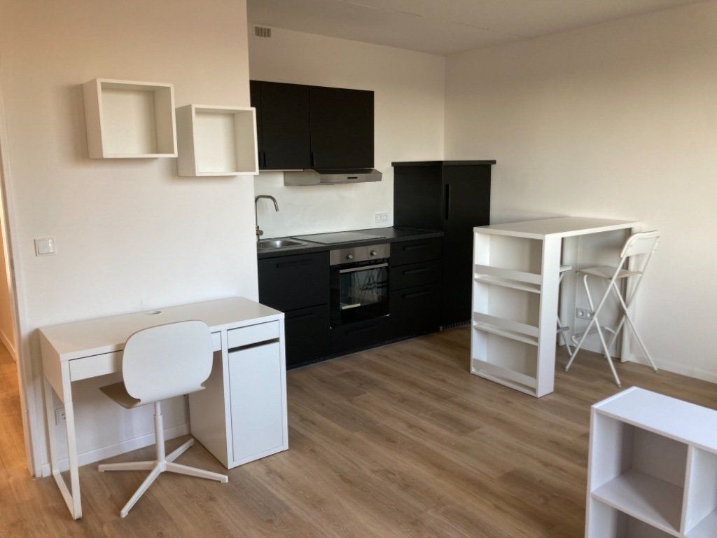 Beautiful, furnished 1 room apartment with EBK in Mainz