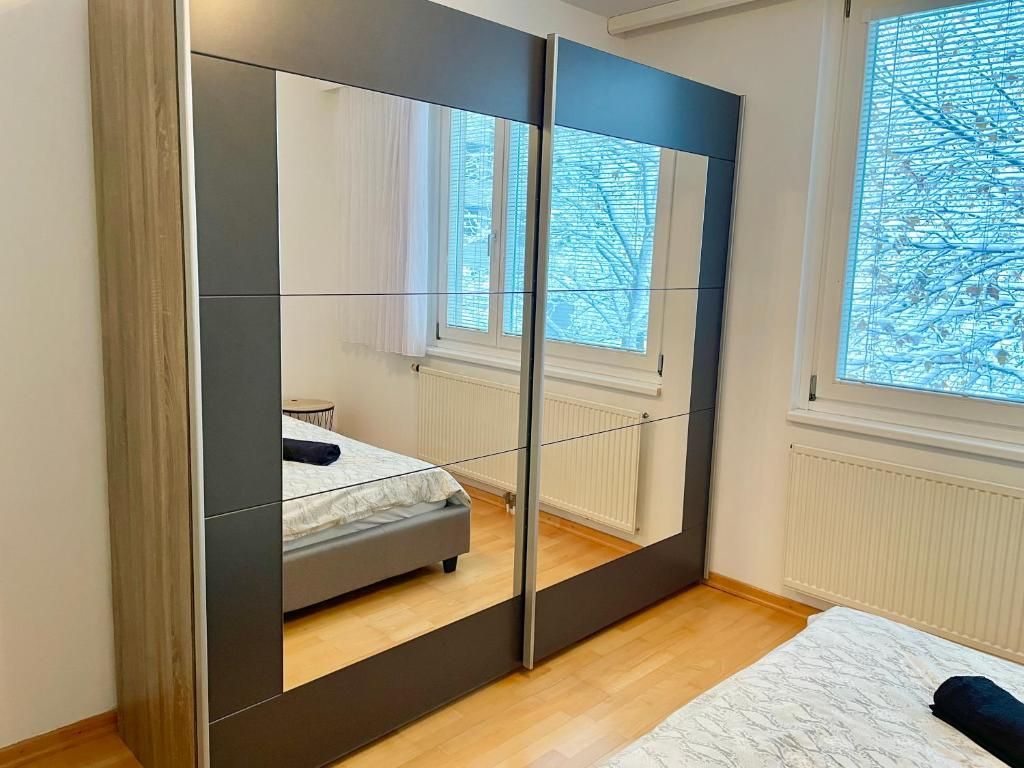90 m2 Donau City Maisonette with Free Parking