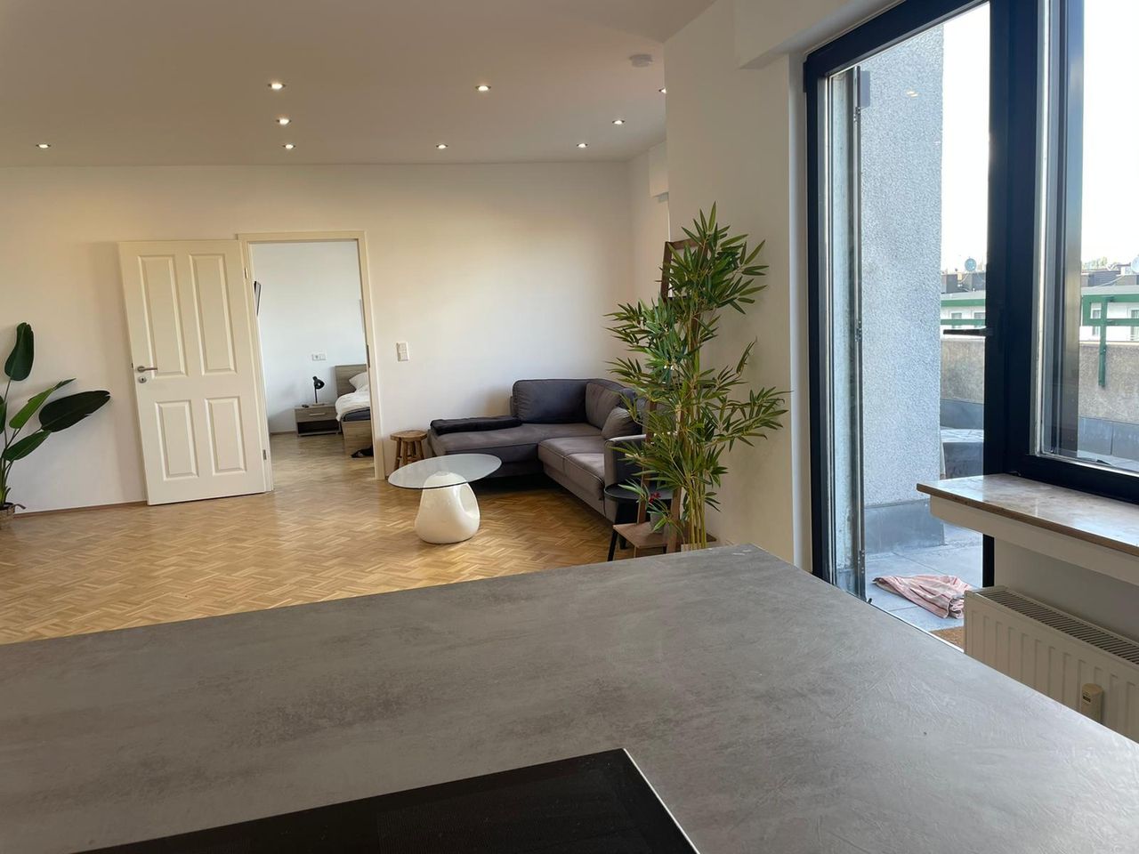 New Penthouse with 50m2 rooftop terrace, lift & underground parking