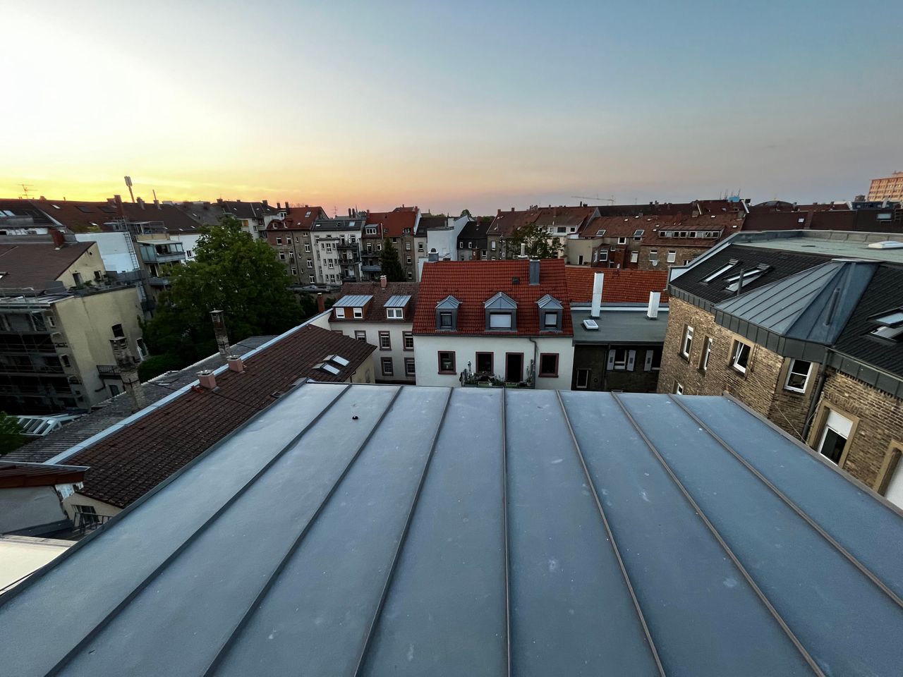Spacious apartment over the roofs of Karlsruhe