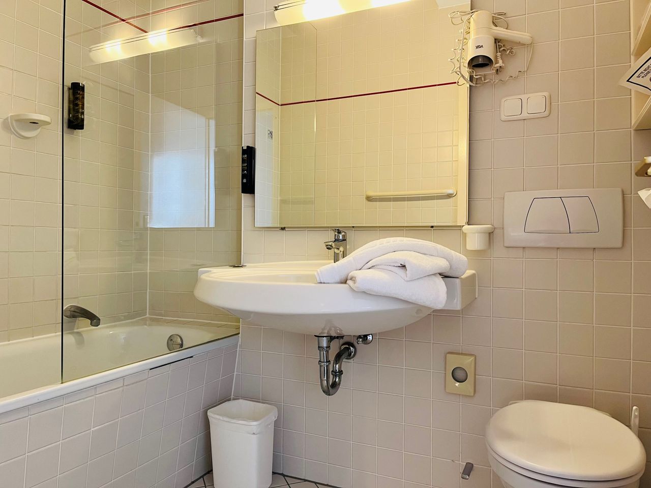 Double studio in Frankfurt's Westend - near the old opera