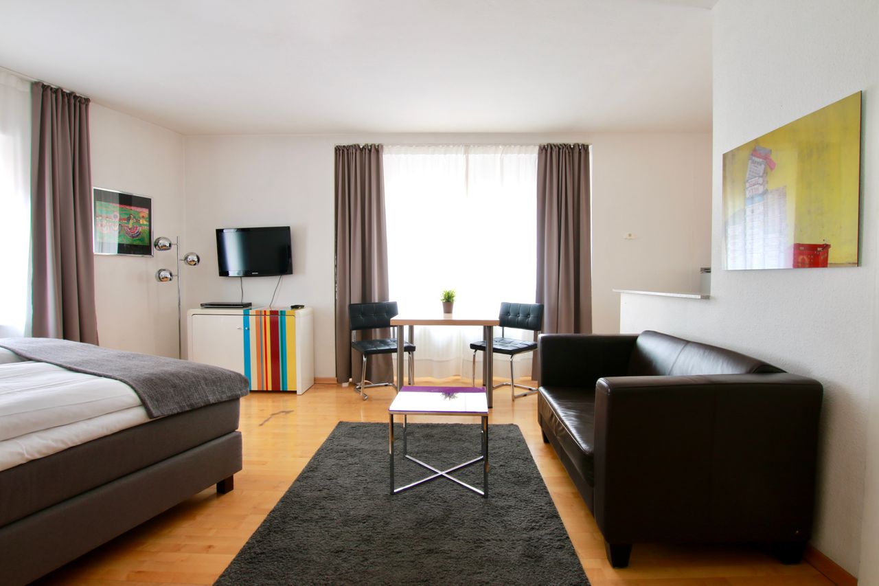 Fashionable & gorgeous suite in Belgian quartier