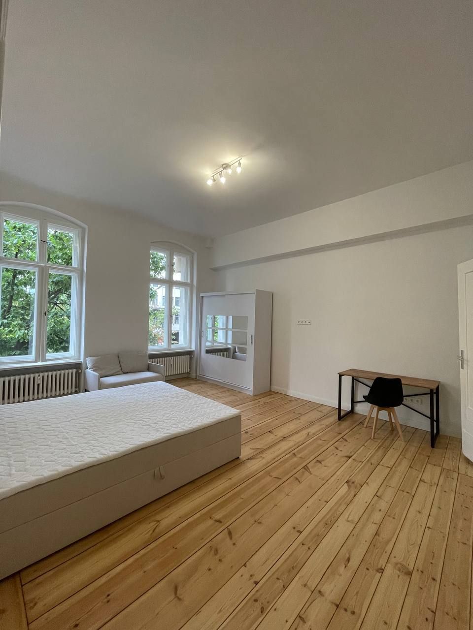 Beautiful and spacious flat in a very lively area in the city centre
