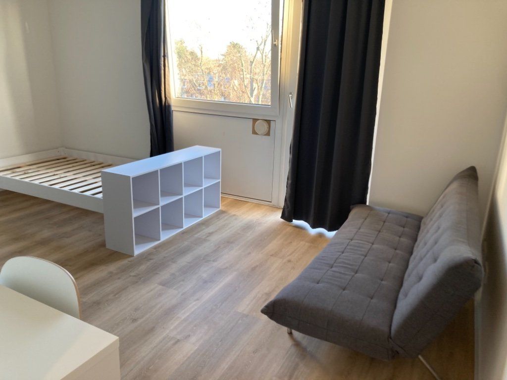 Beautiful, furnished 1 room apartment with EBK in Mainz