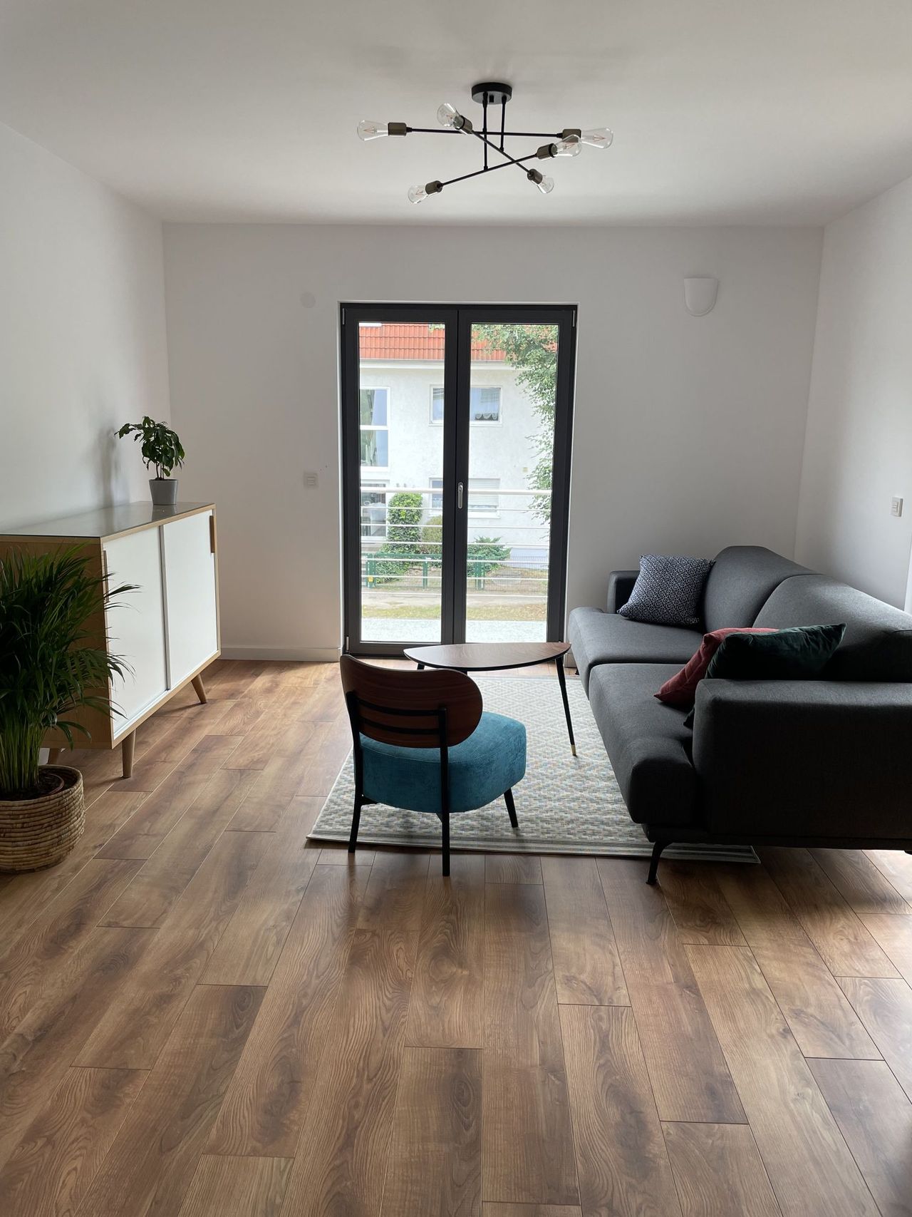 New and pretty apartment (Kaulsdorf)