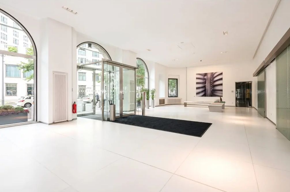 Live and work in Potsdamer Platz Sony Center is fully furnished by arrangement