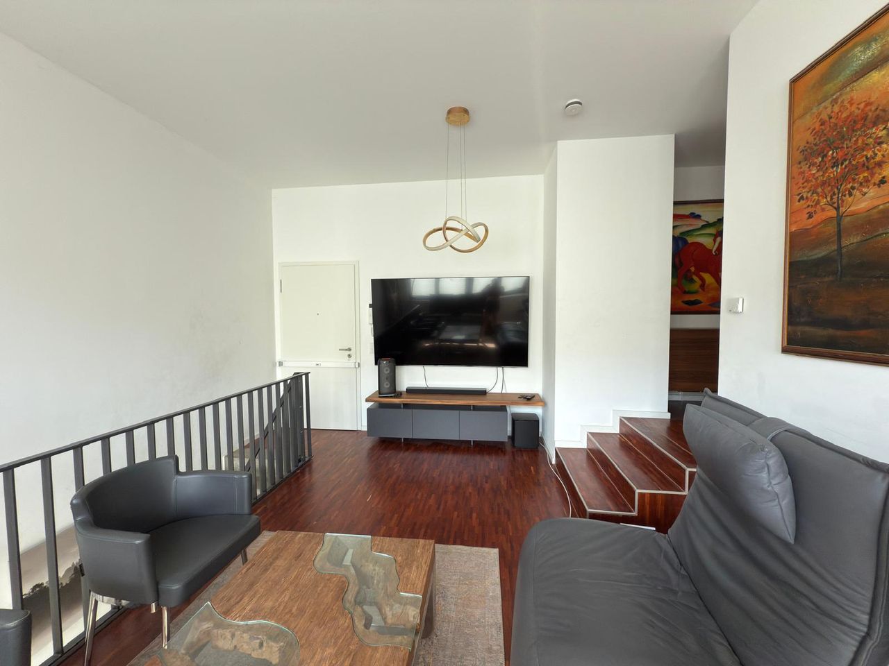 Großzügige 150 m² Wohnung mit Spa-Bad, Balkon & Tiefgarage – mitten in Prenzlauer Berg