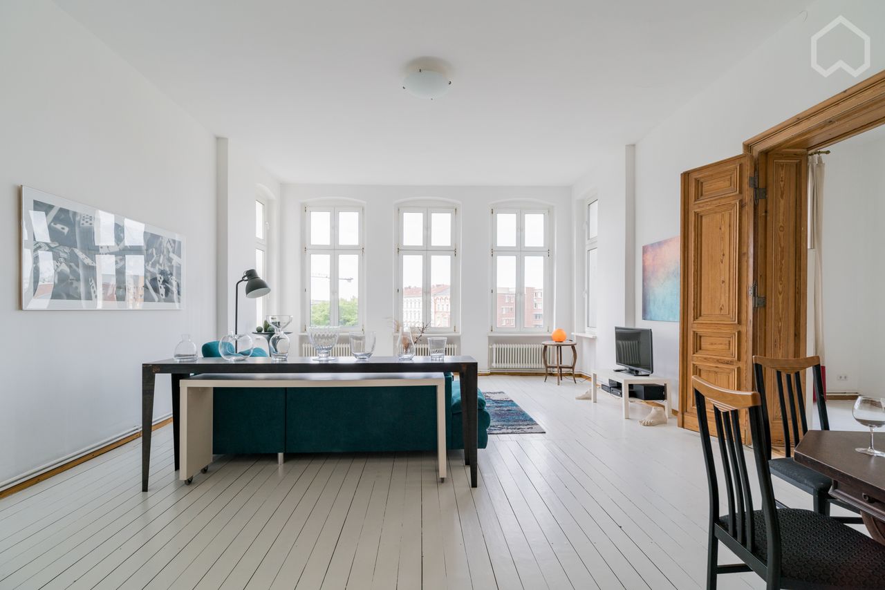 Bright & spacious flat in Schöneberg