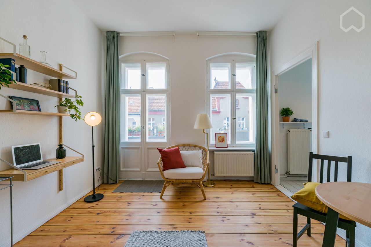 Charming Flat with Balcony and Elevator in the trendy area of Sprengelkiez
